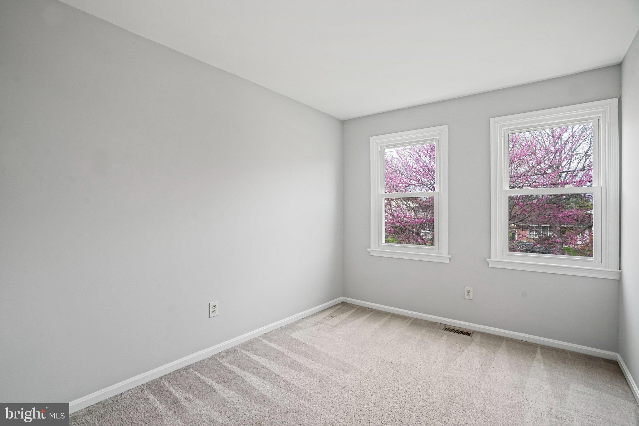 CALVERTON - Residential