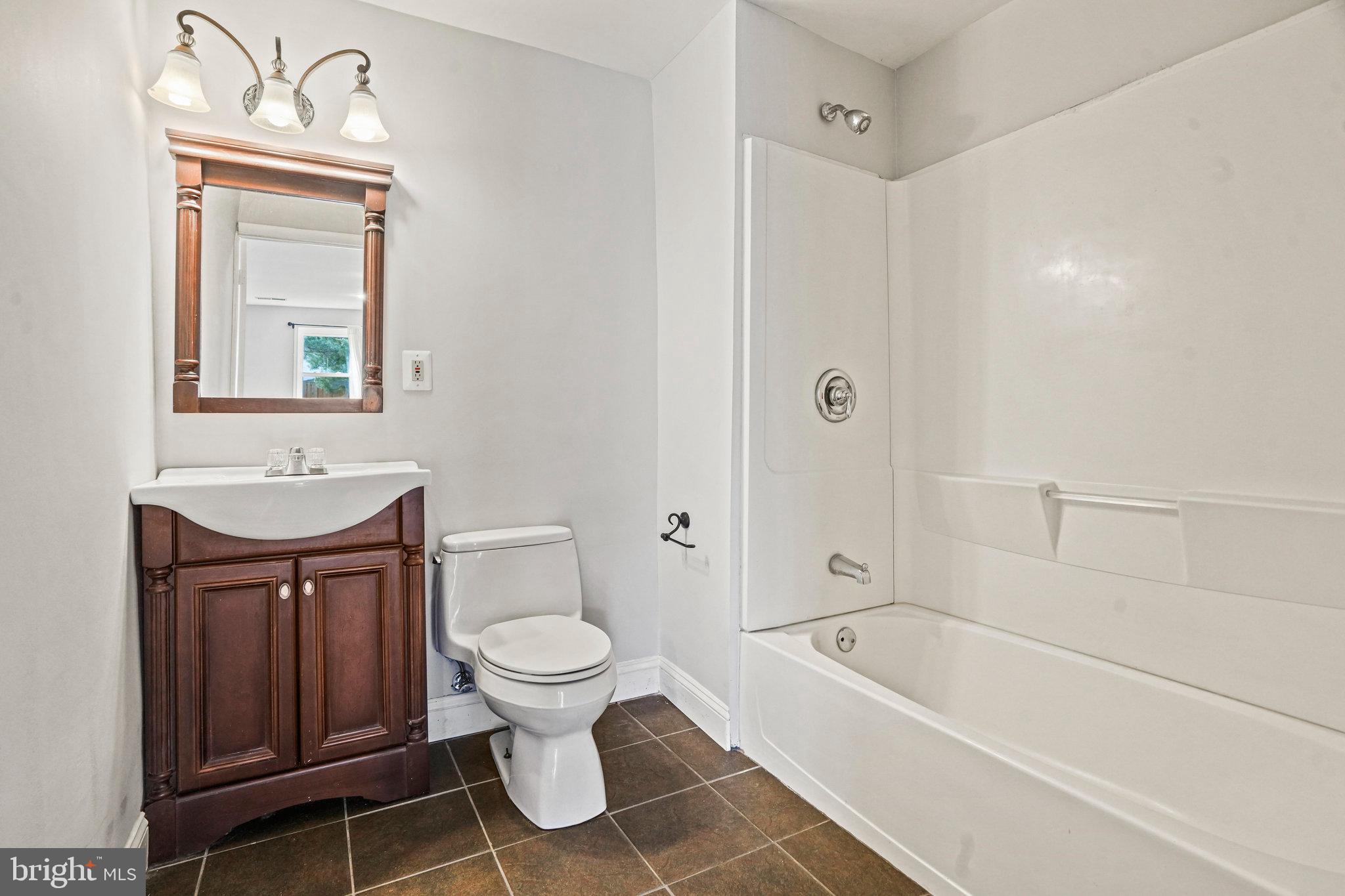 CALVERTON - Residential