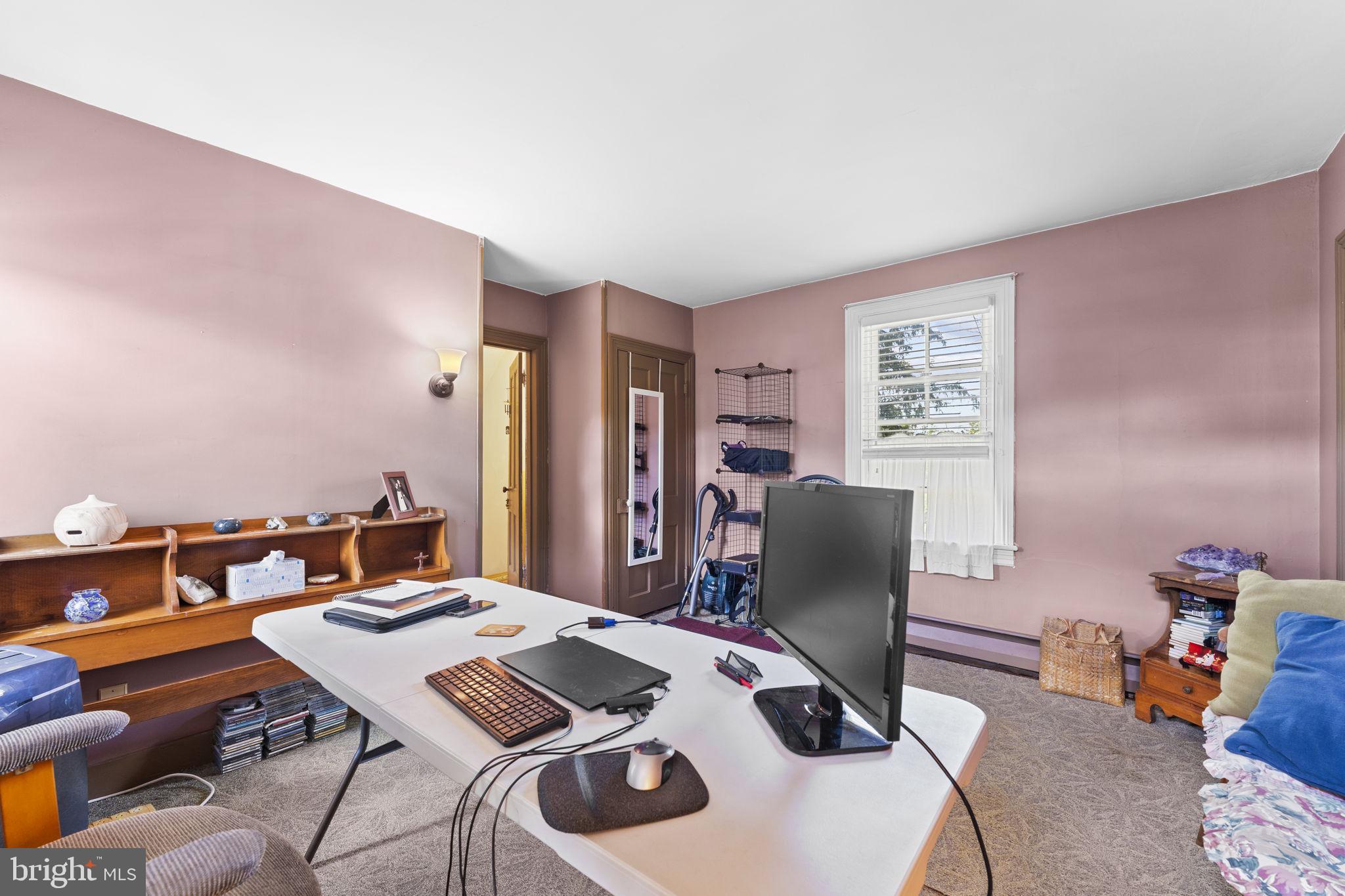 CHESTNUT GROVE - Residential
