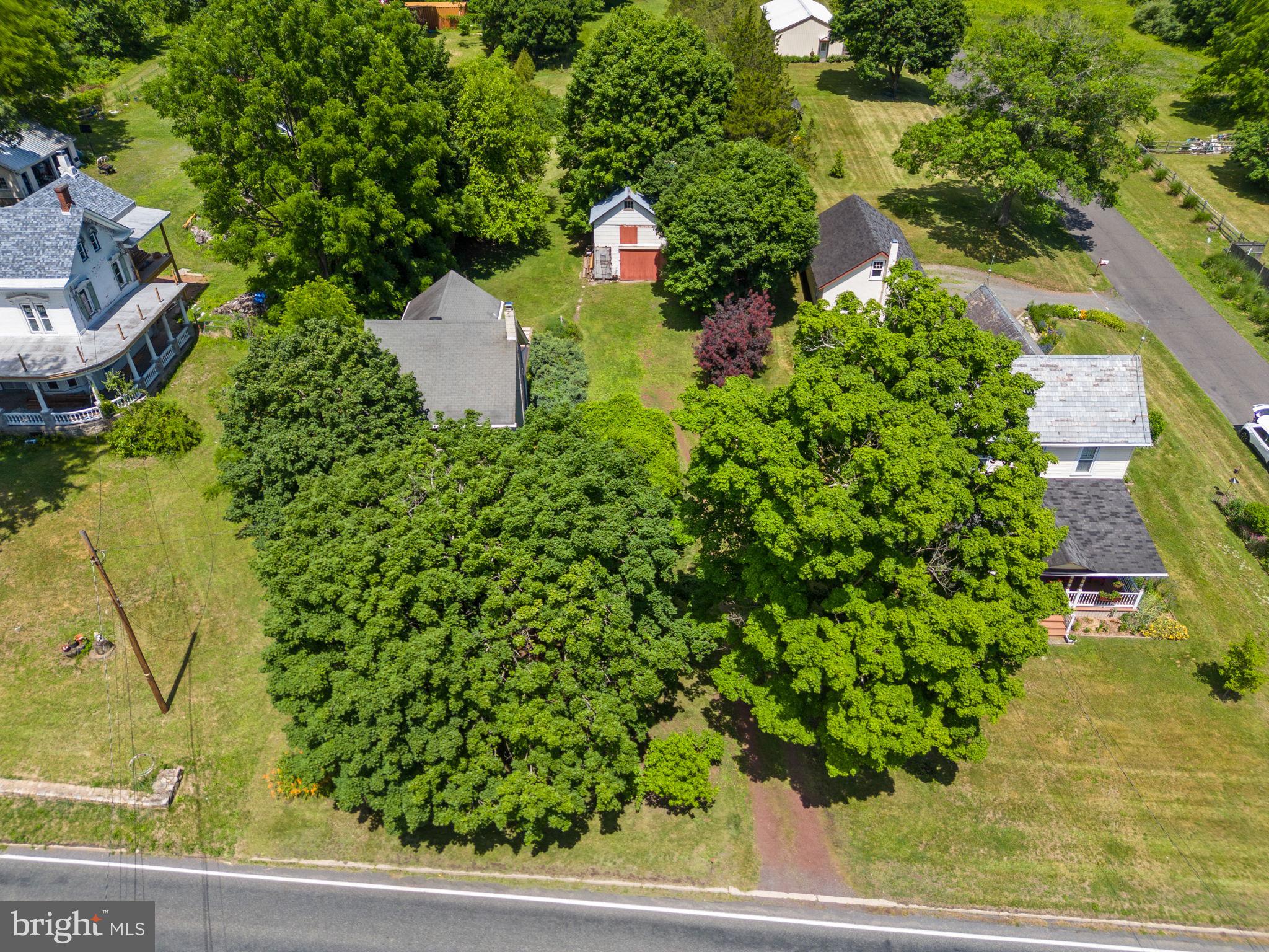 CHESTNUT GROVE - Residential