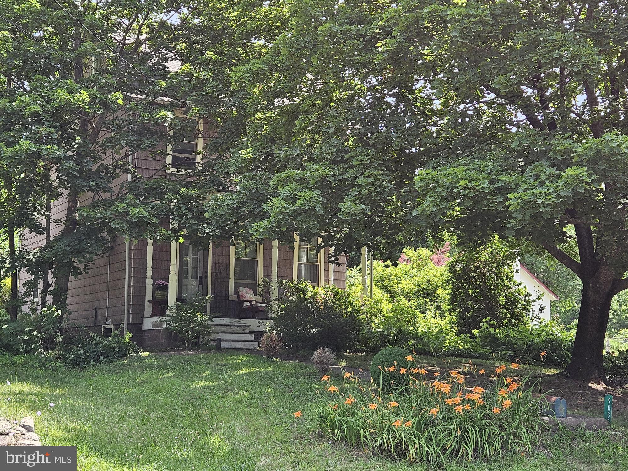 CHESTNUT GROVE - Residential