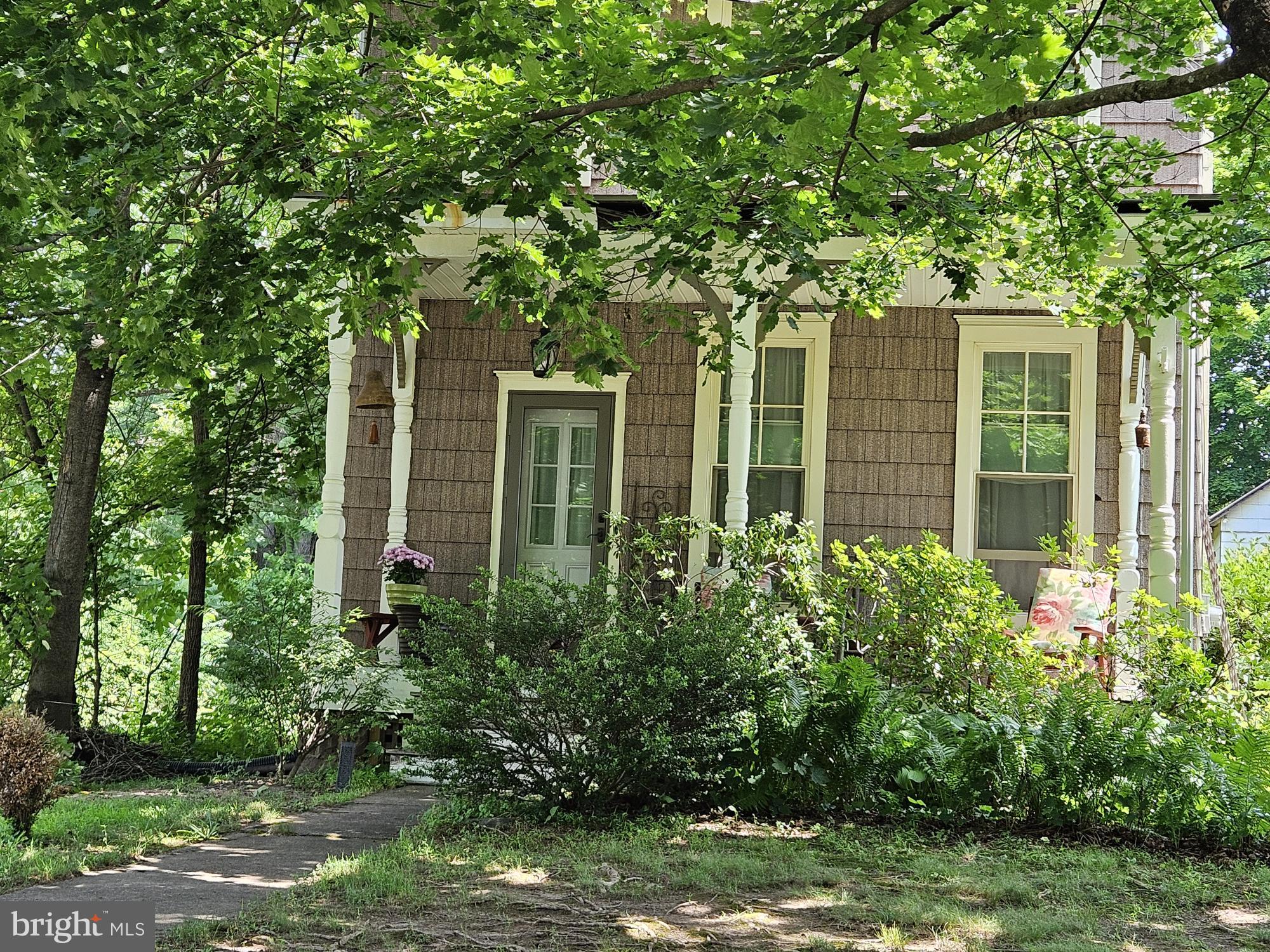 CHESTNUT GROVE - Residential