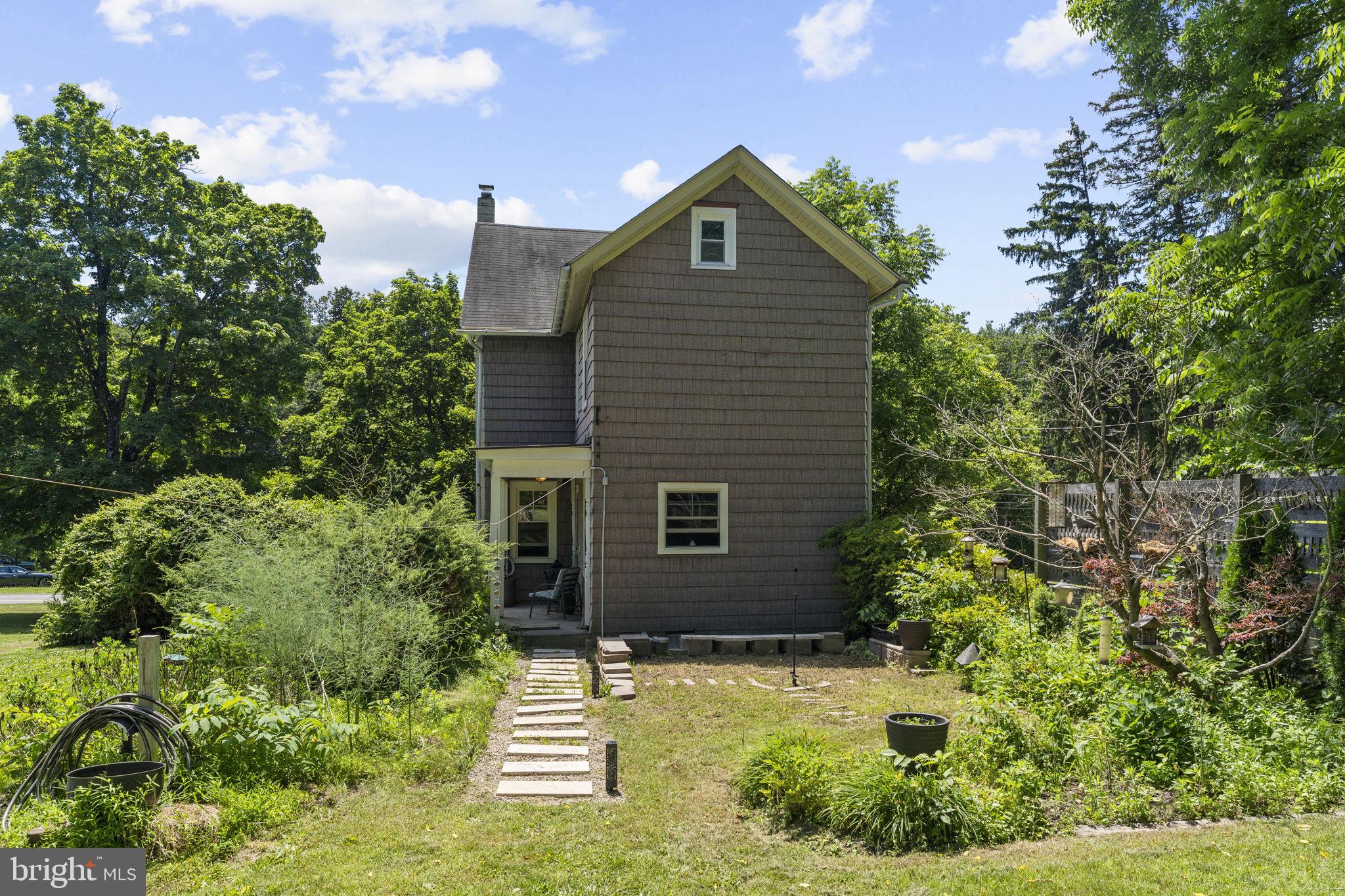 CHESTNUT GROVE - Residential