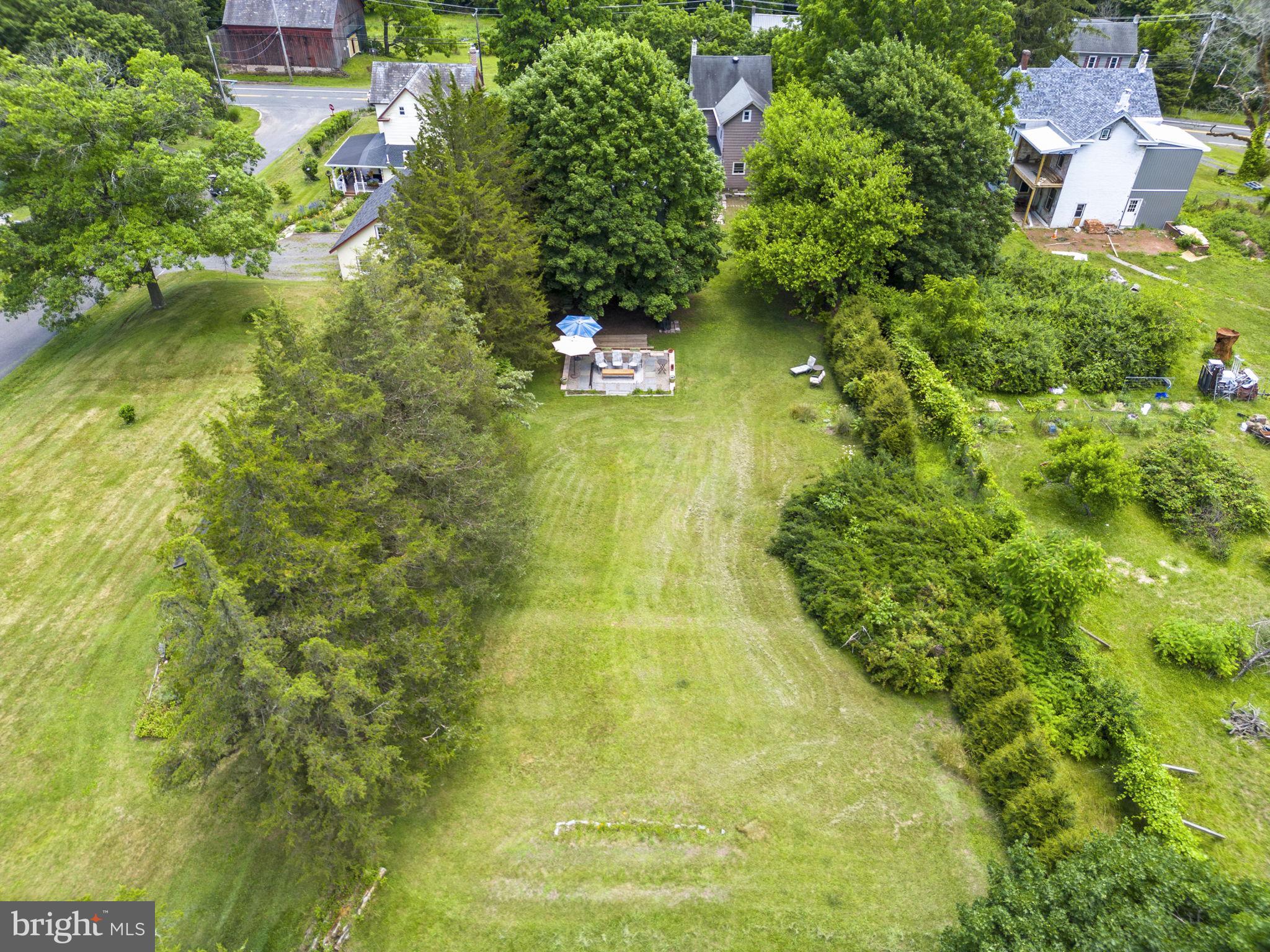 CHESTNUT GROVE - Residential