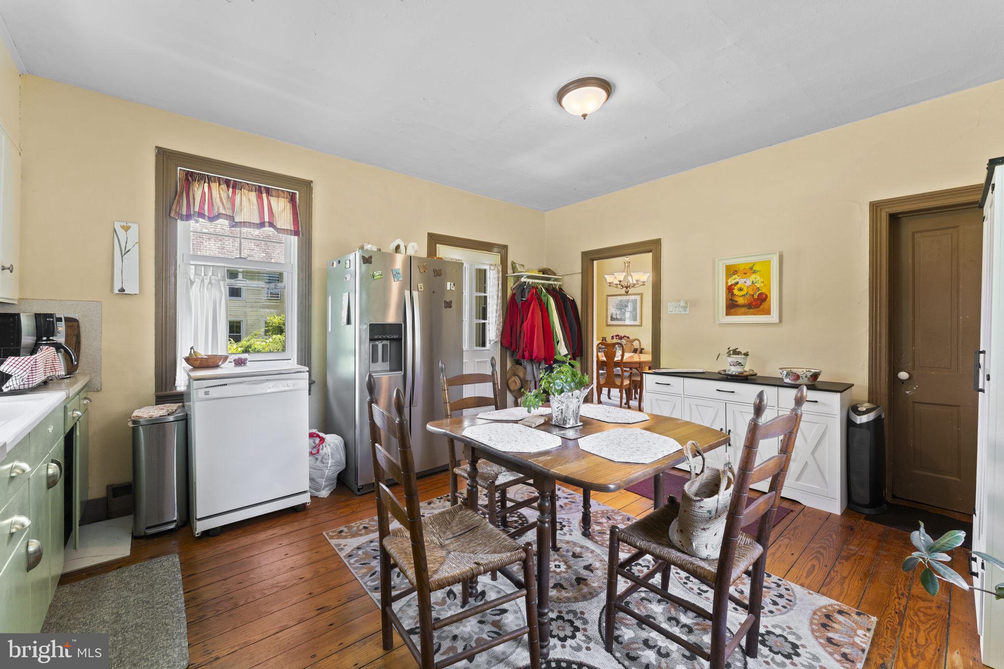 CHESTNUT GROVE - Residential