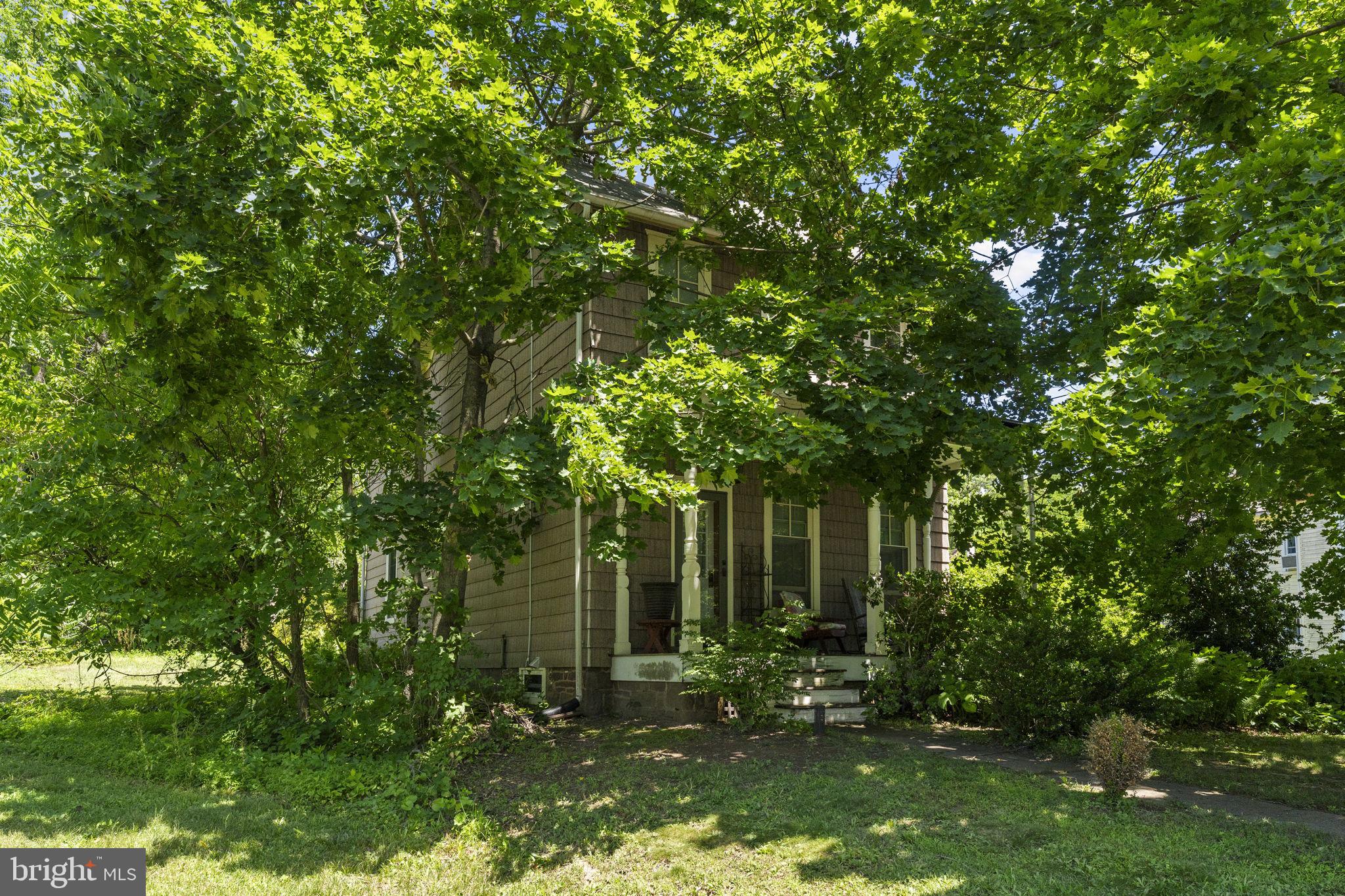 CHESTNUT GROVE - Residential