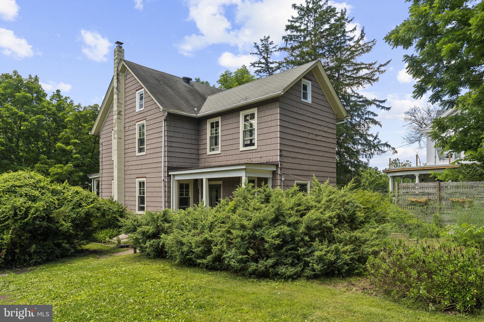 CHESTNUT GROVE - Residential