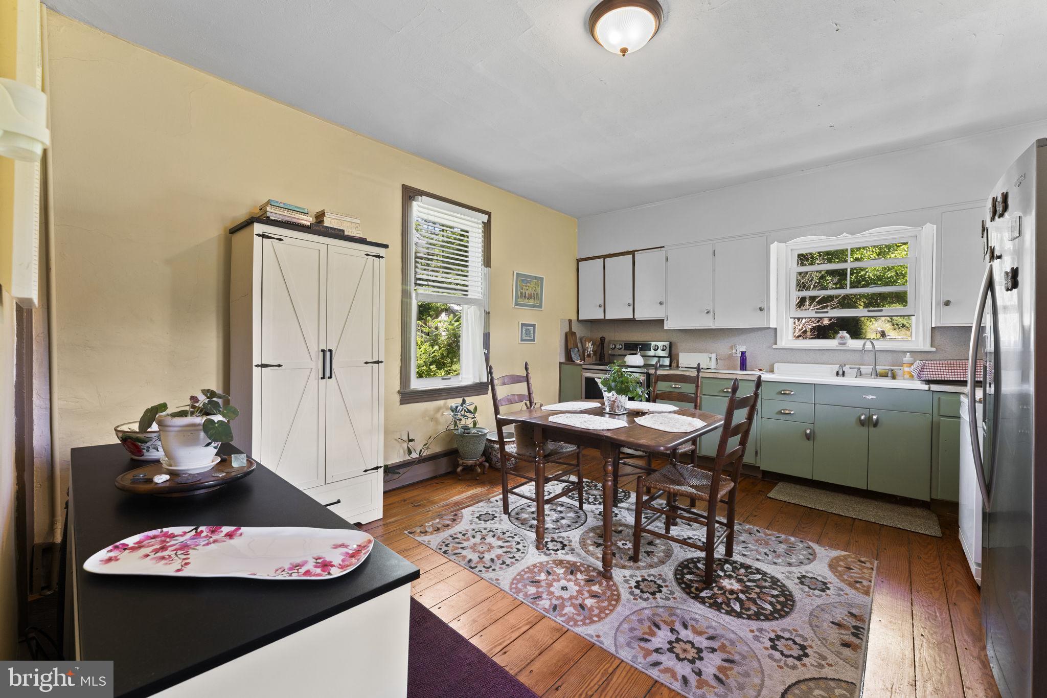 CHESTNUT GROVE - Residential