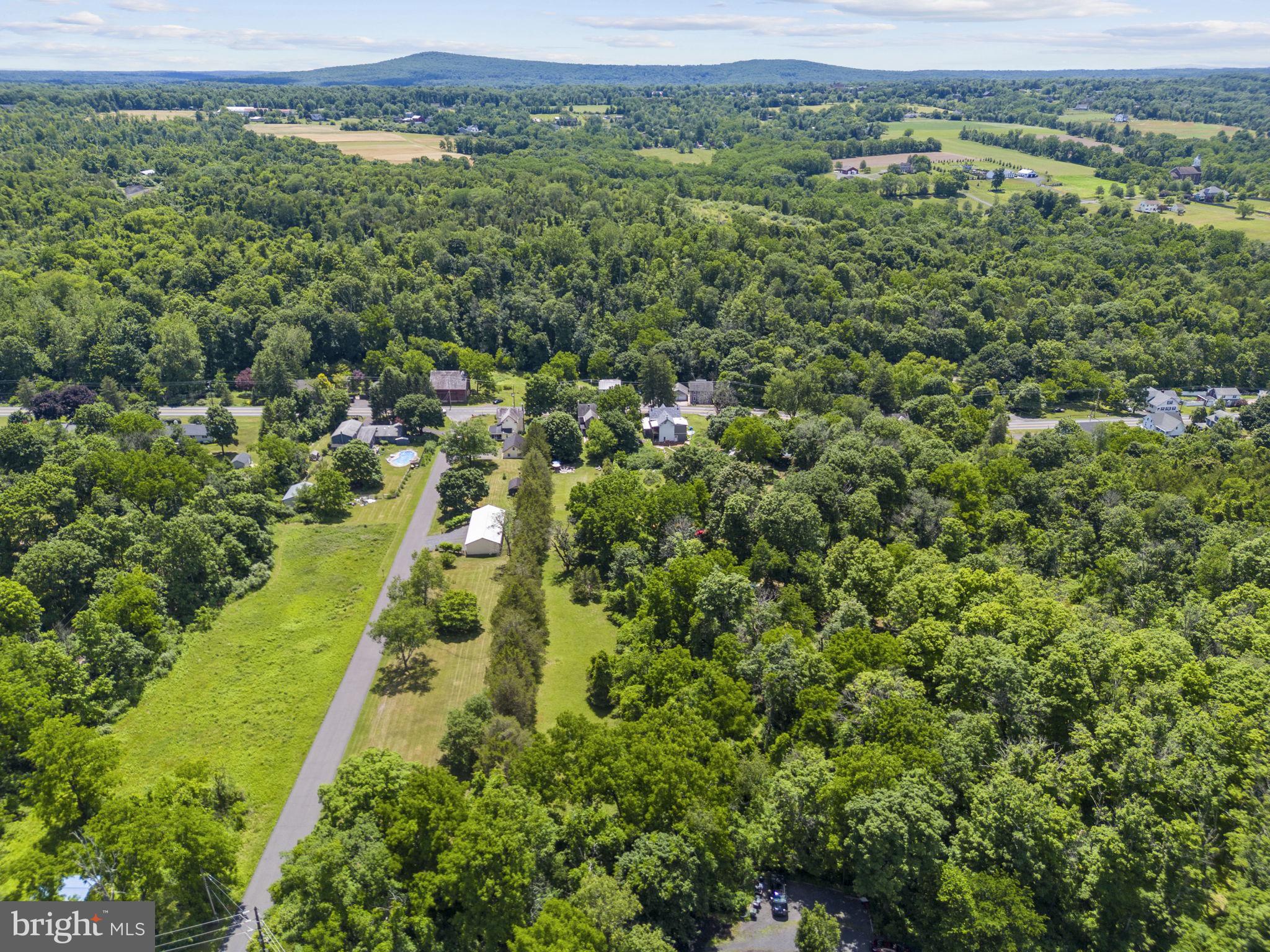 CHESTNUT GROVE - Residential