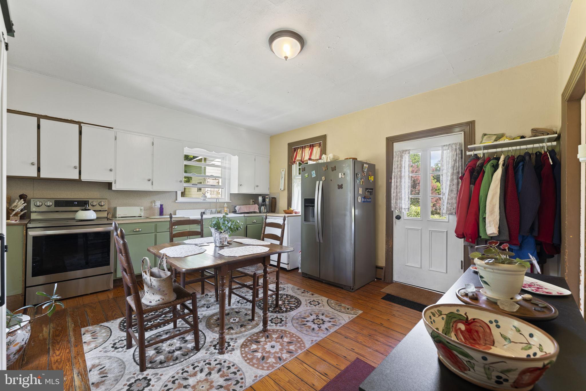 CHESTNUT GROVE - Residential