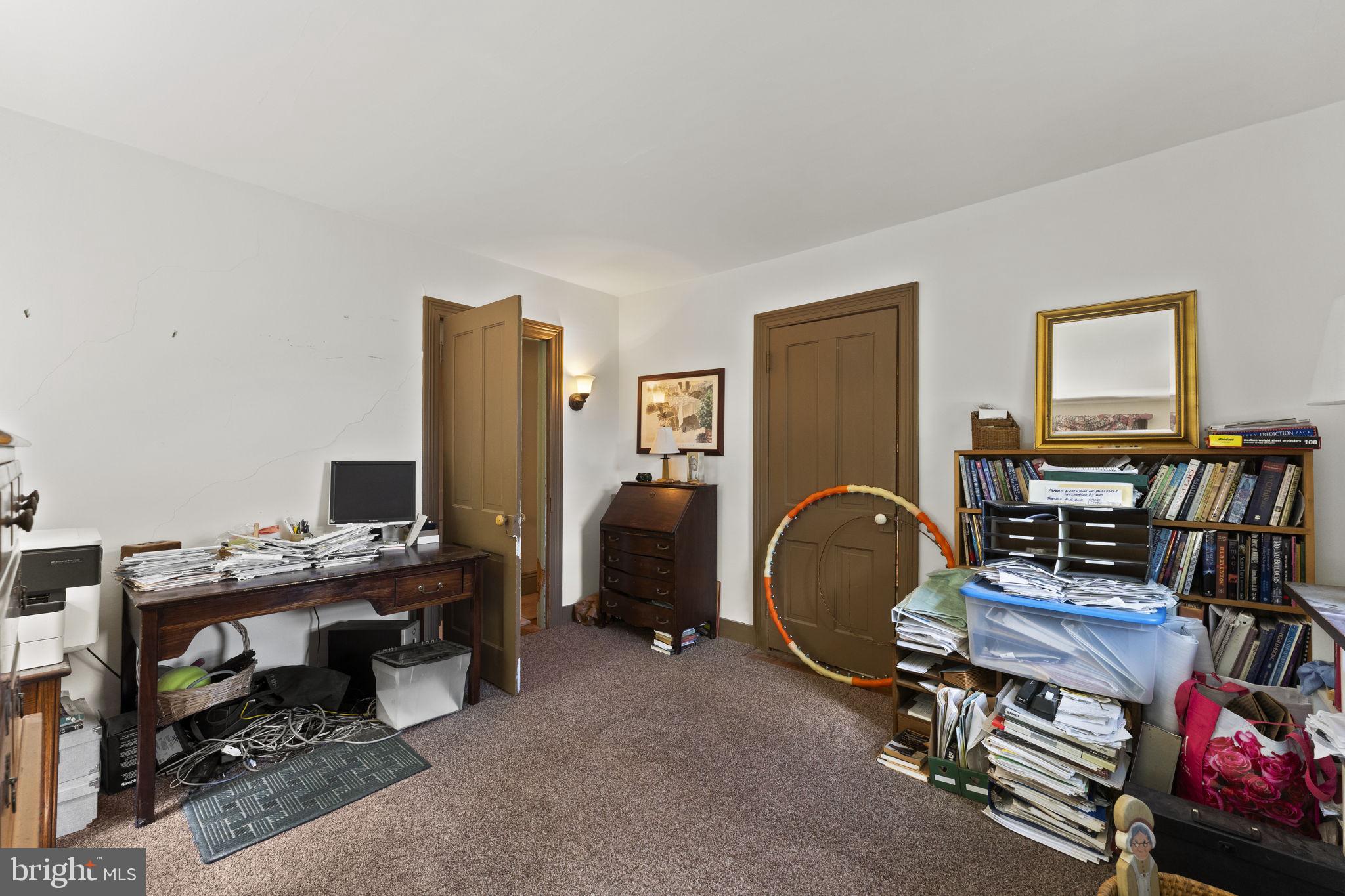 CHESTNUT GROVE - Residential