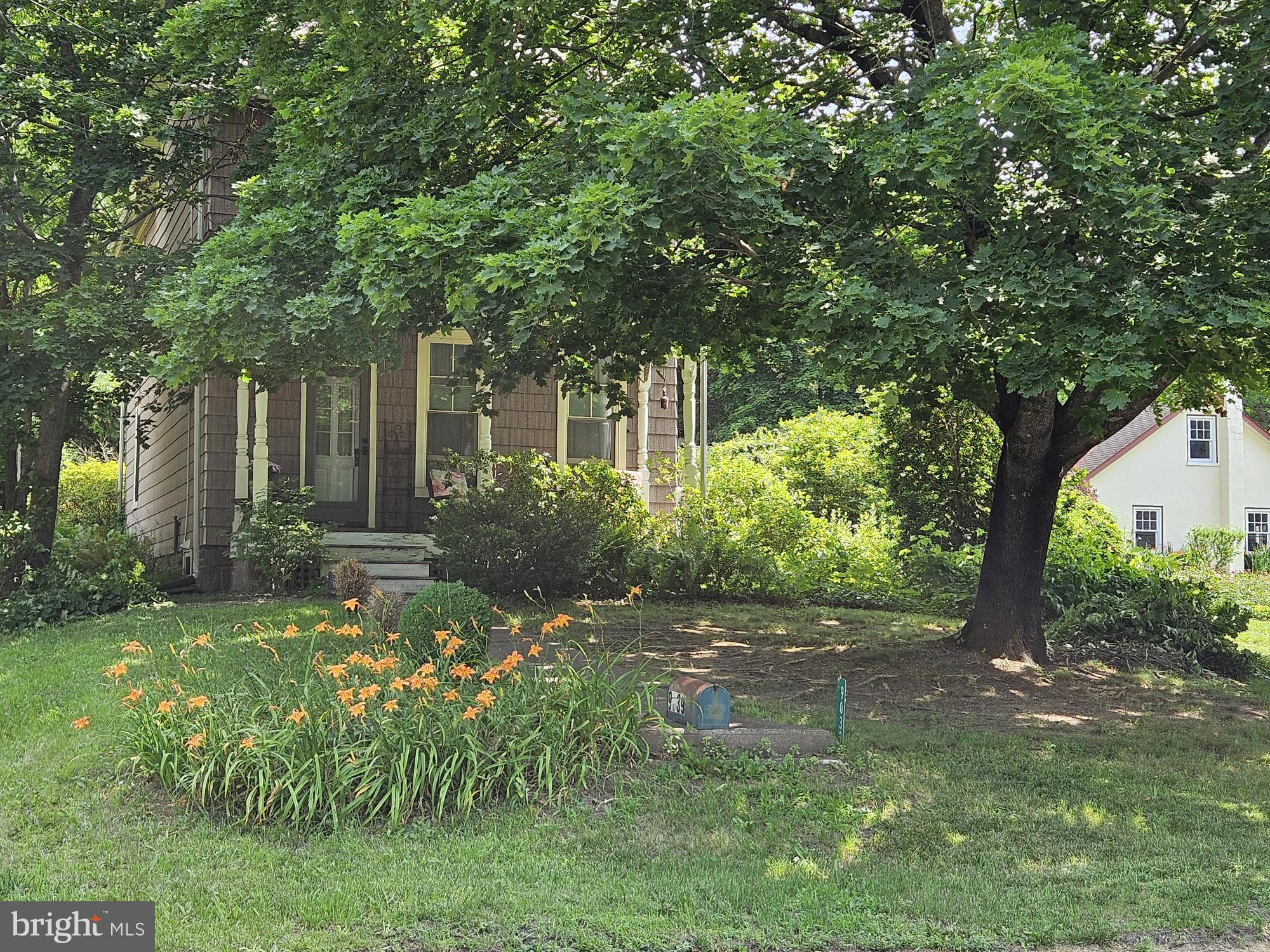 CHESTNUT GROVE - Residential