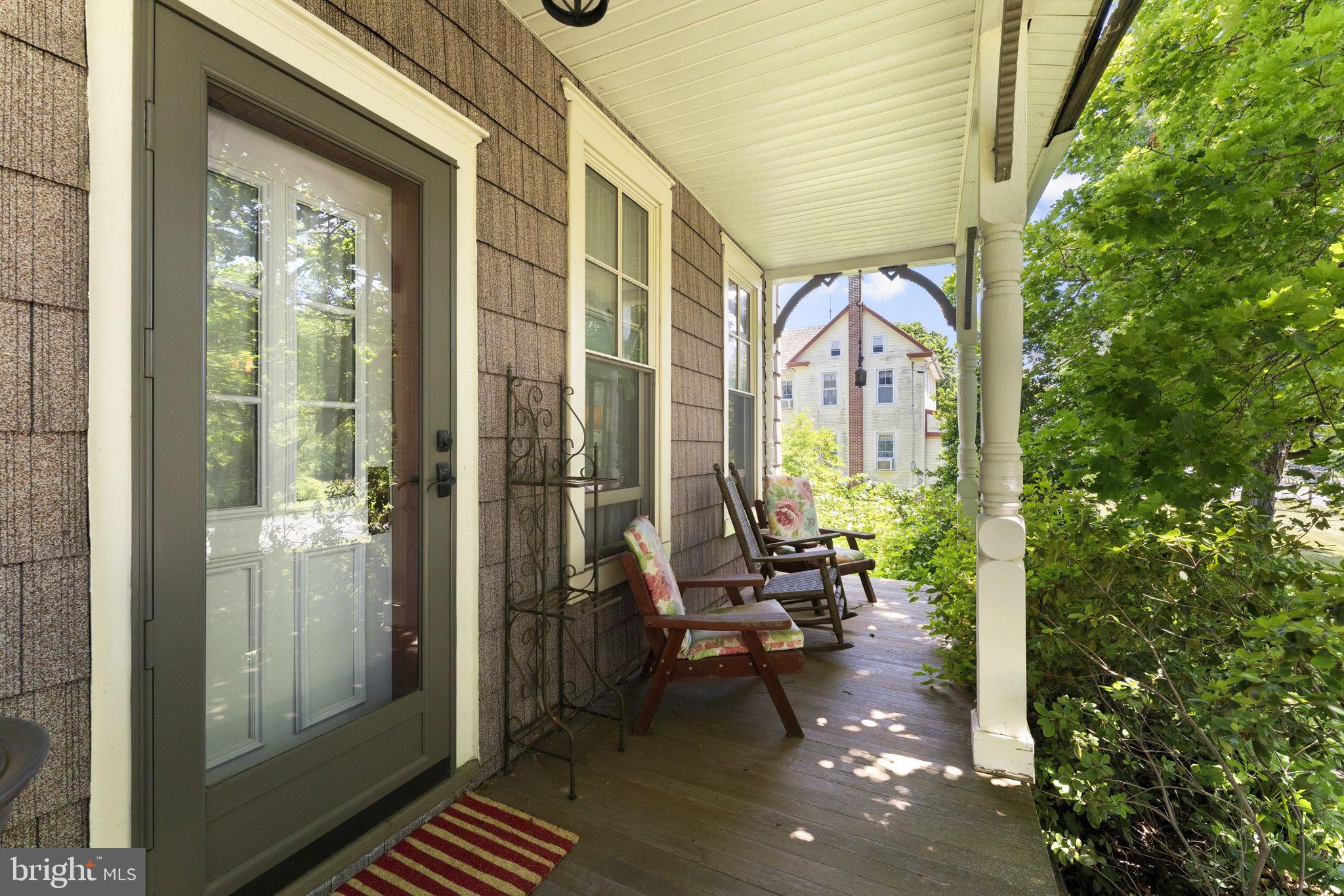 CHESTNUT GROVE - Residential