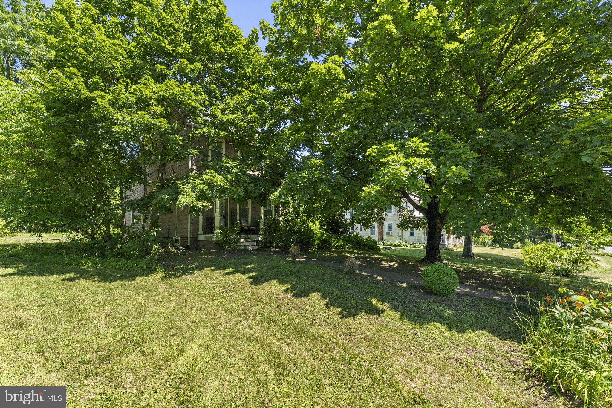 CHESTNUT GROVE - Residential