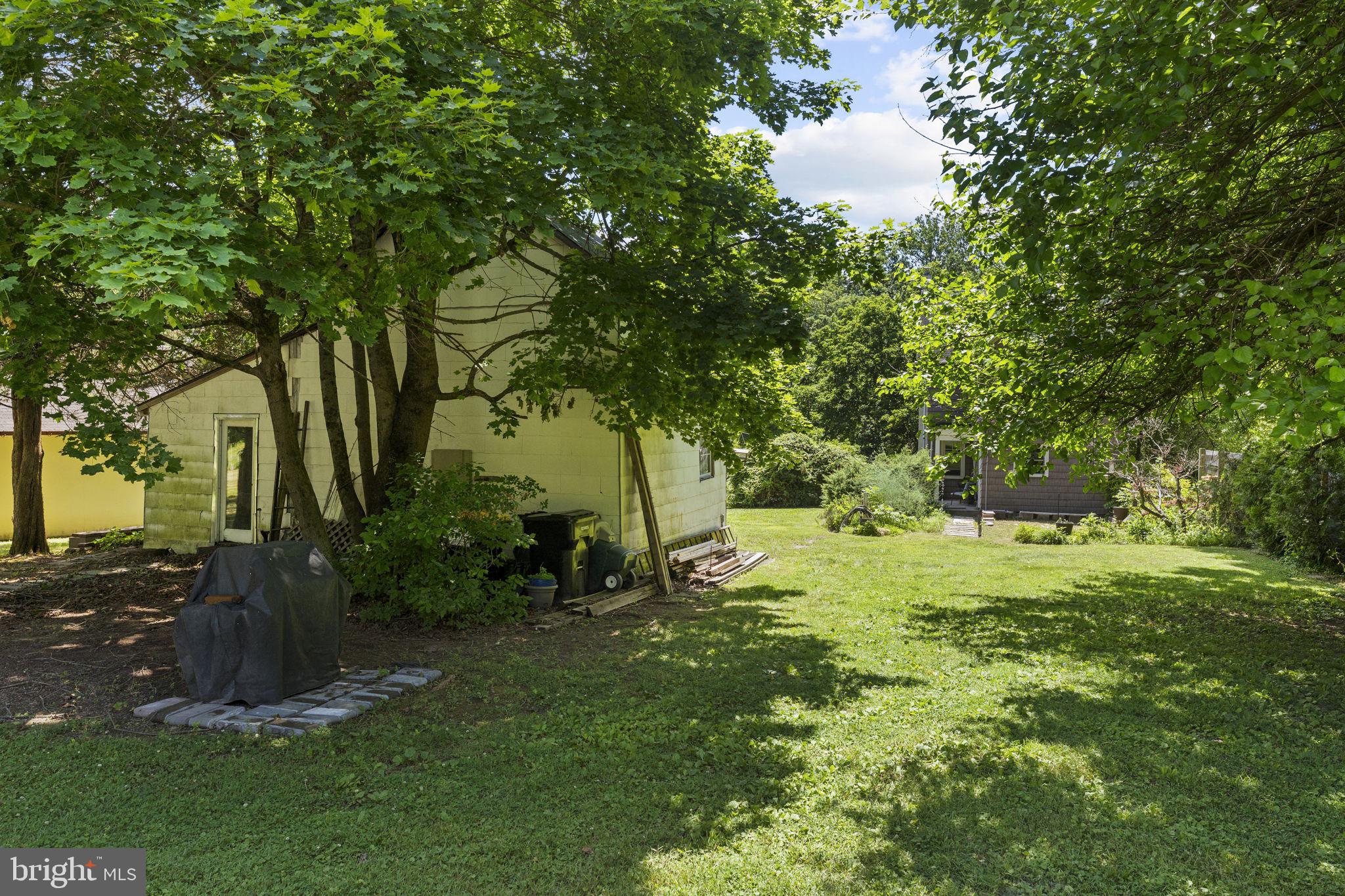CHESTNUT GROVE - Residential