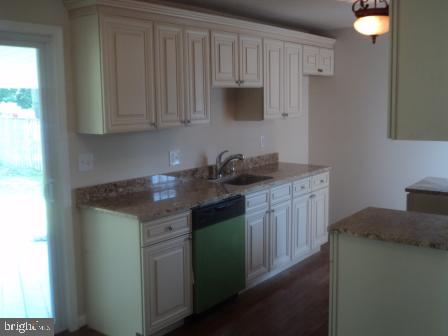 ROSEDALE GARDENS - Residential