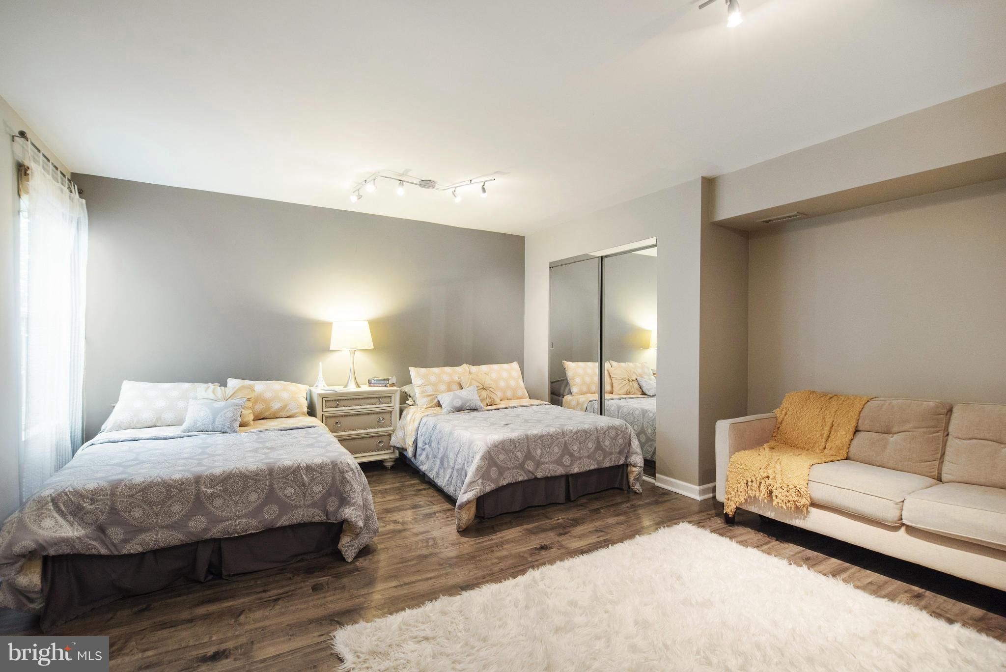 SENECA VIEW ESTATES - Residential