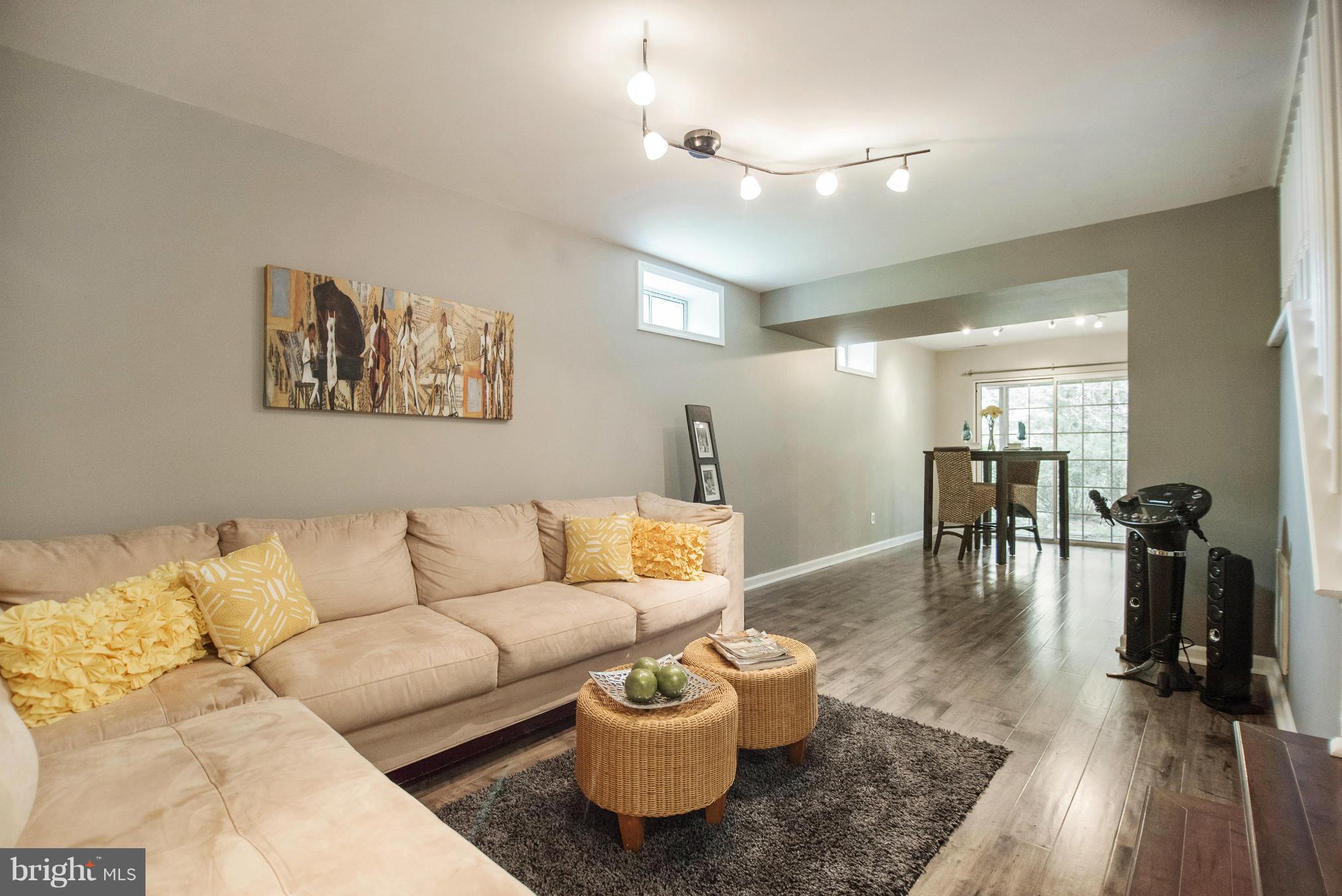 SENECA VIEW ESTATES - Residential