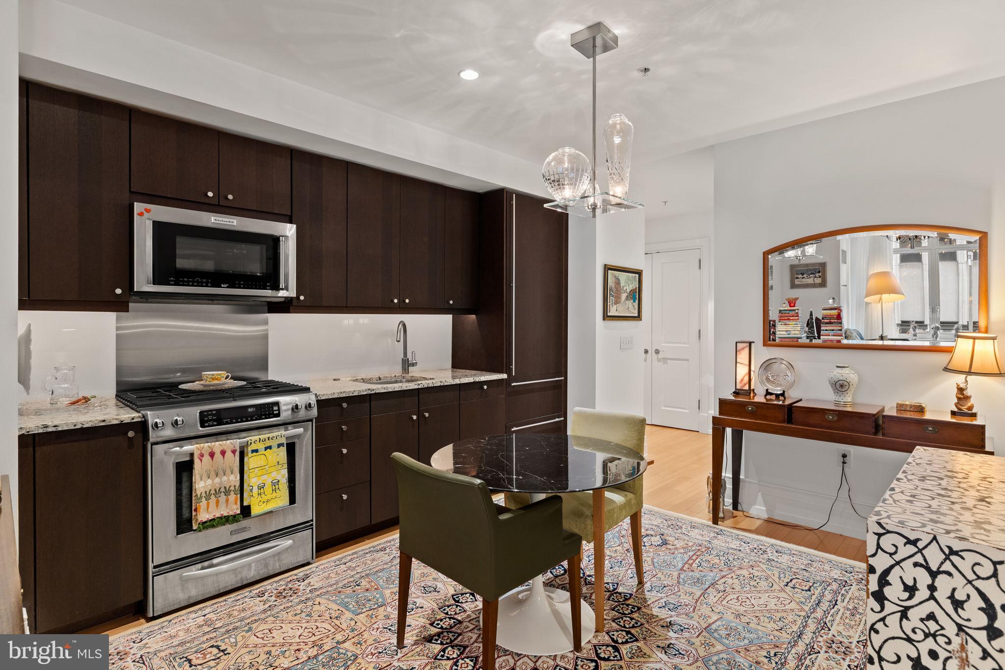 RITTENHOUSE SQUARE - Residential