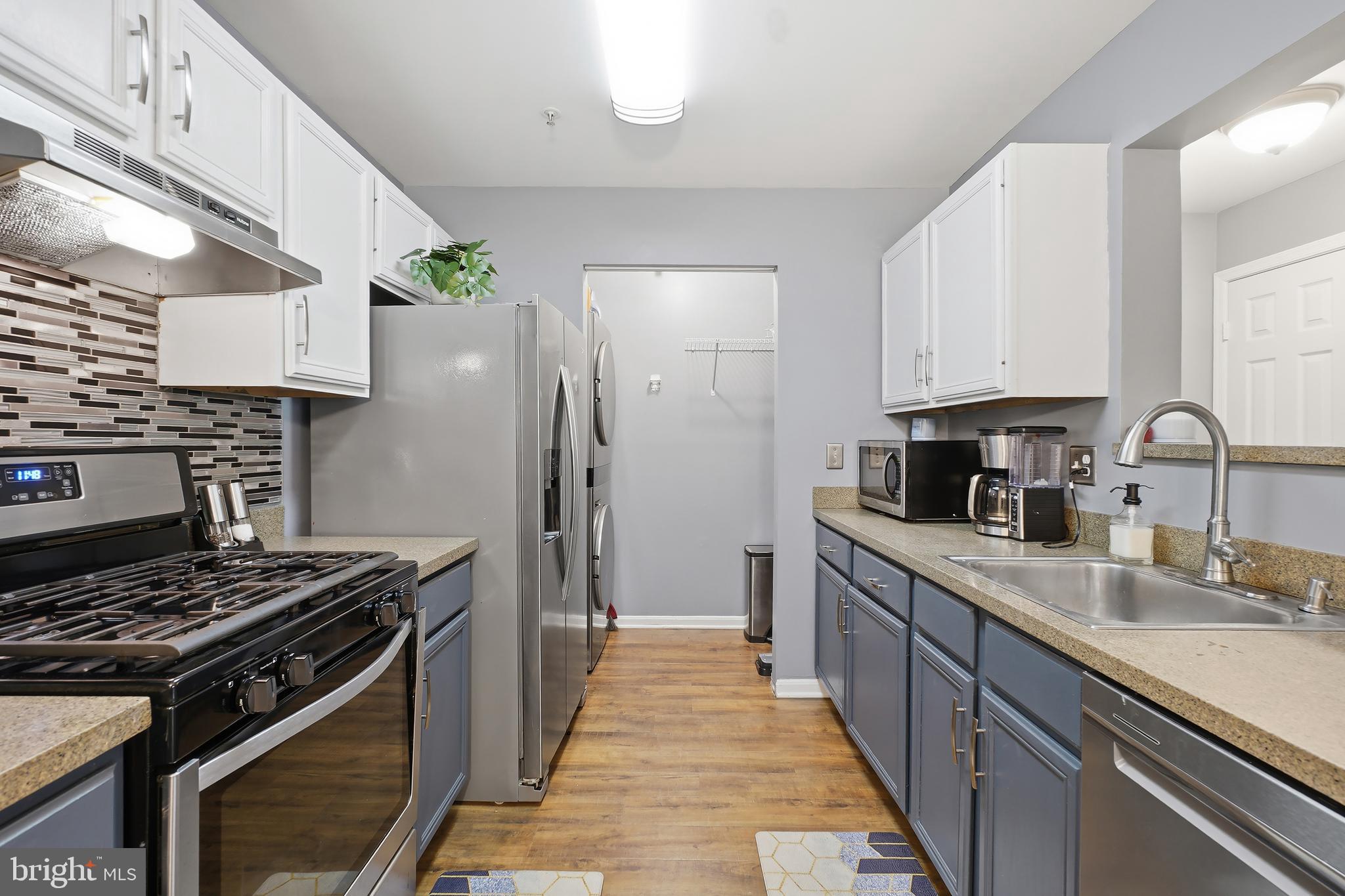 PROSPECT COVE AT LAKESID - Residential