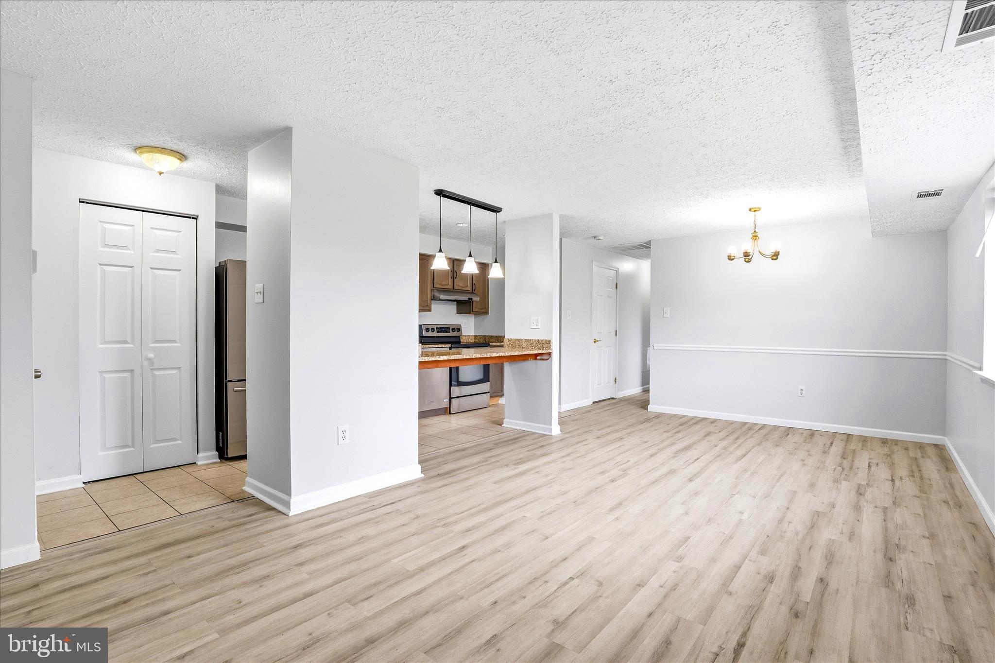 AMBERTOWNE - Residential