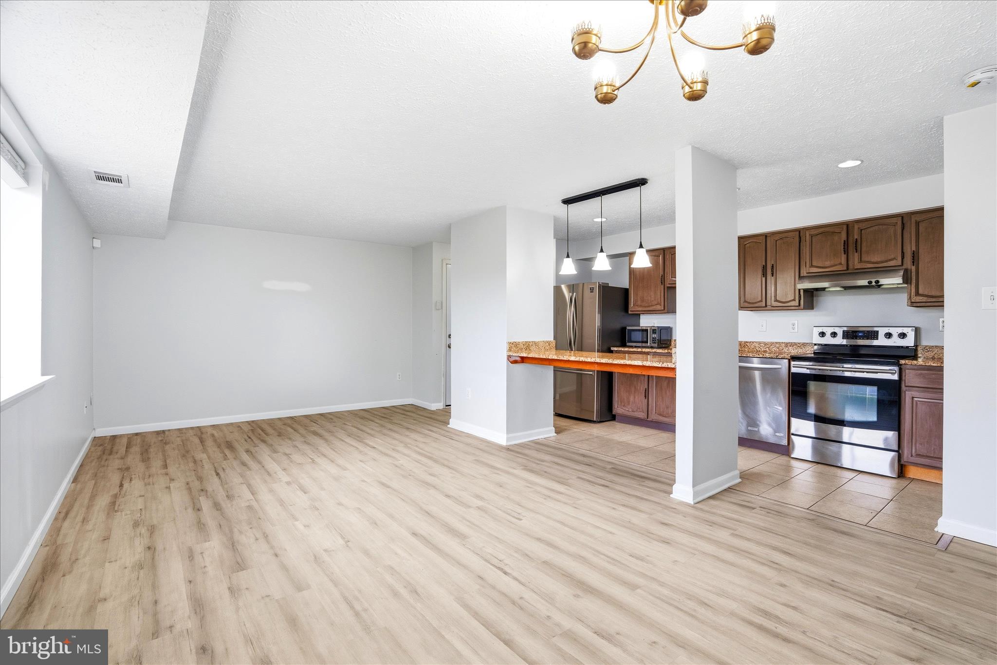 AMBERTOWNE - Residential
