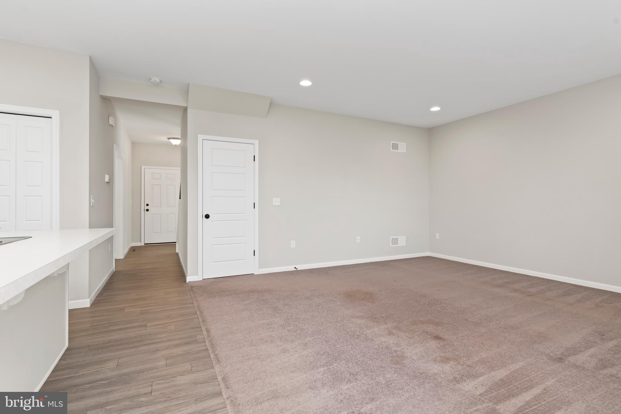 WRIGHT'S LANDING - Residential Lease