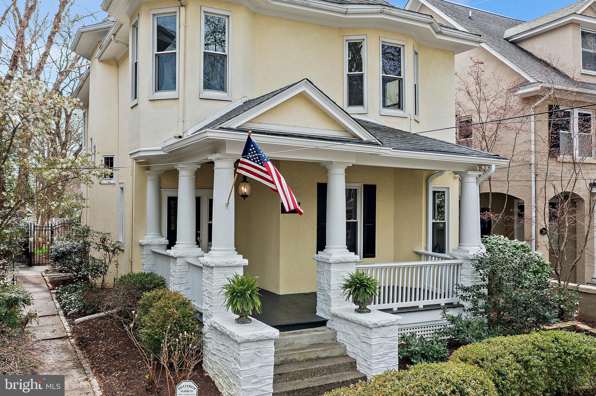 MURRAY HILL - Residential
