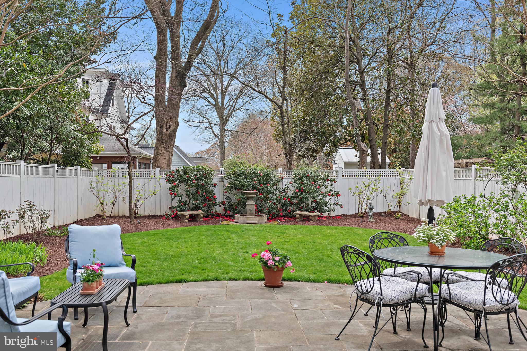 MURRAY HILL - Residential