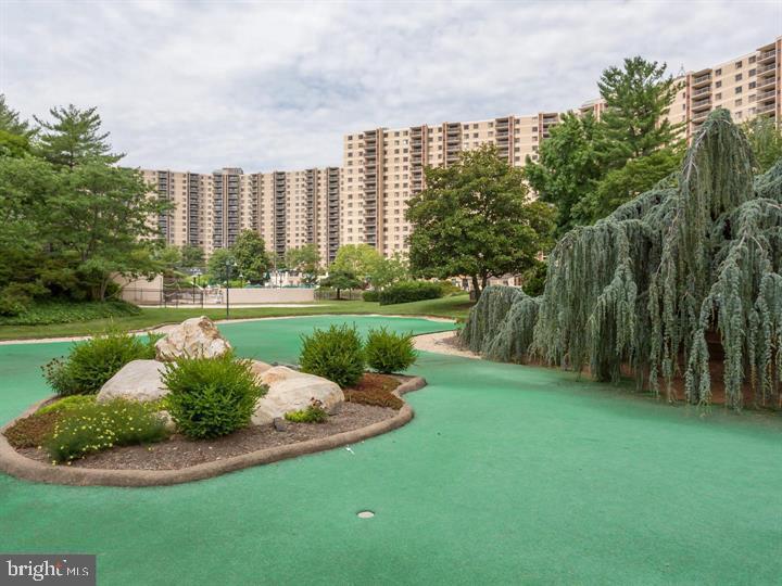 WATERGATE AT LANDMARK - Residential