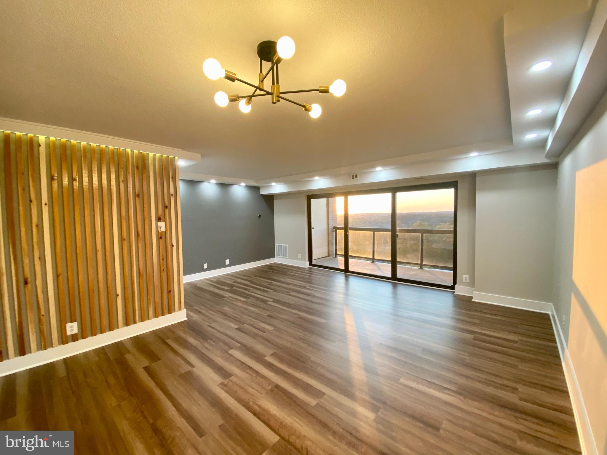 WATERGATE AT LANDMARK - Residential
