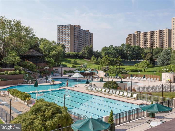 WATERGATE AT LANDMARK - Residential