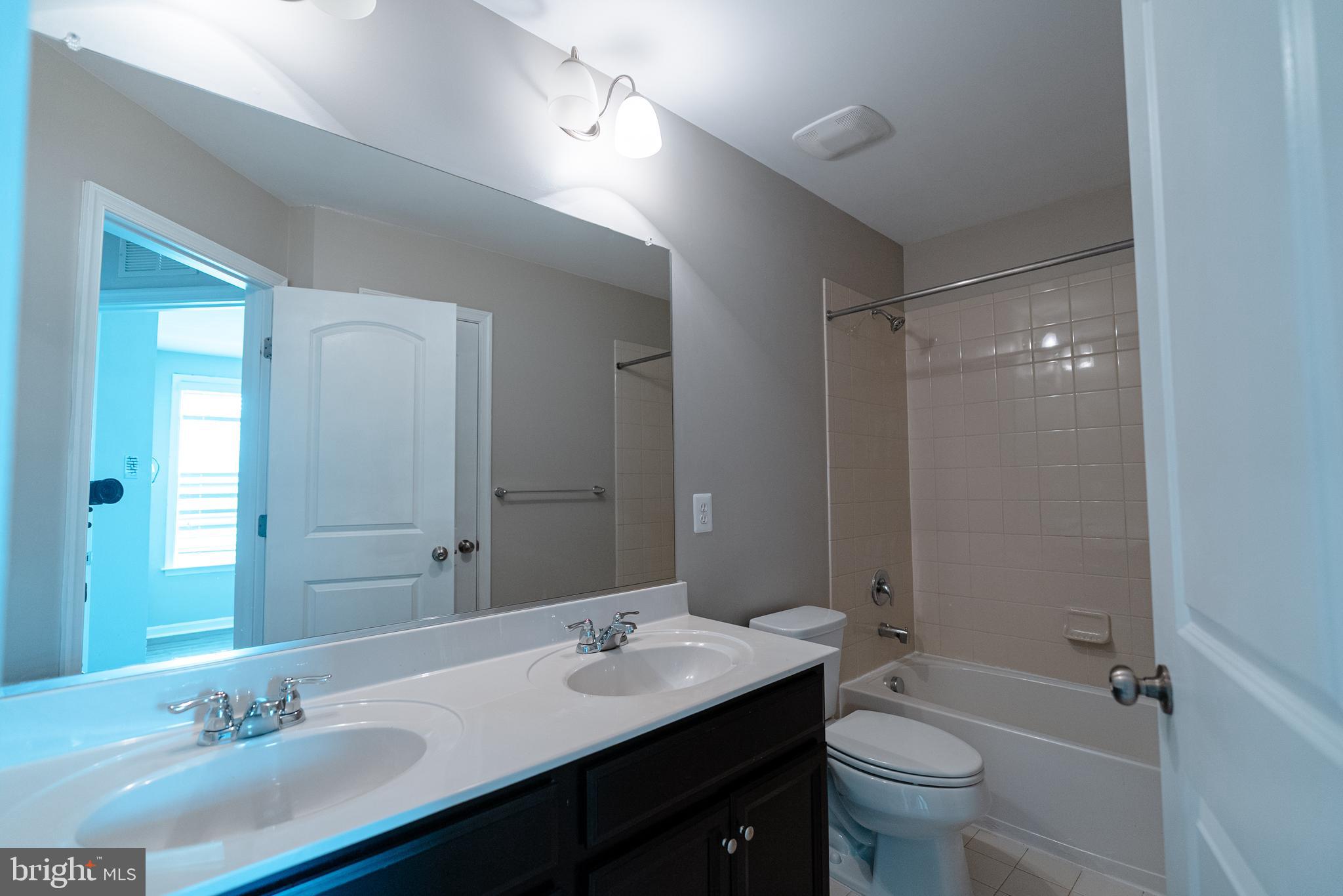 CHADDS FORD LANDING - Residential Lease