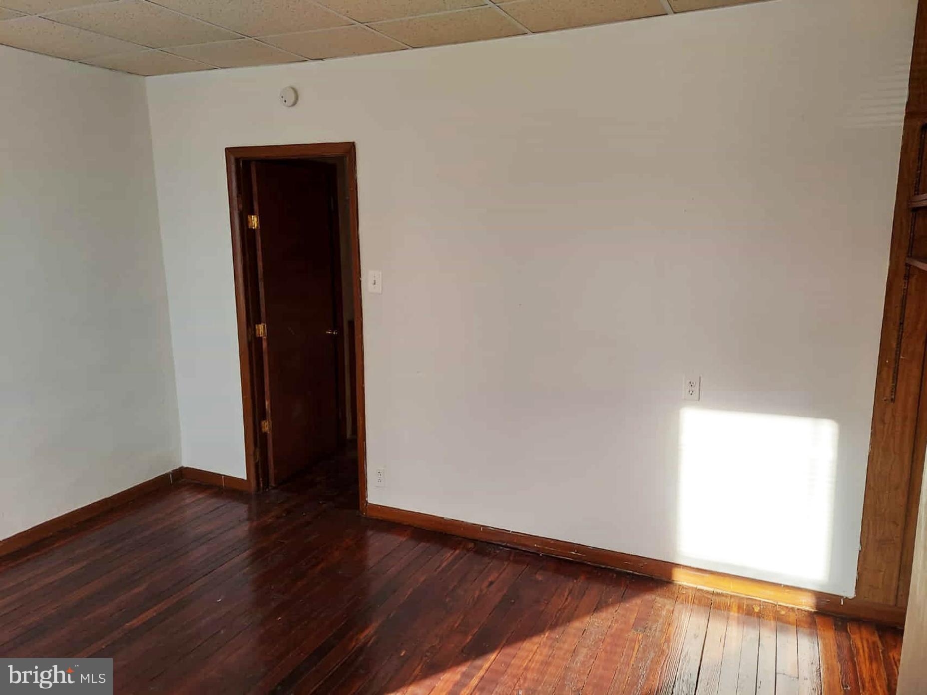 KENSINGTON - Residential Lease