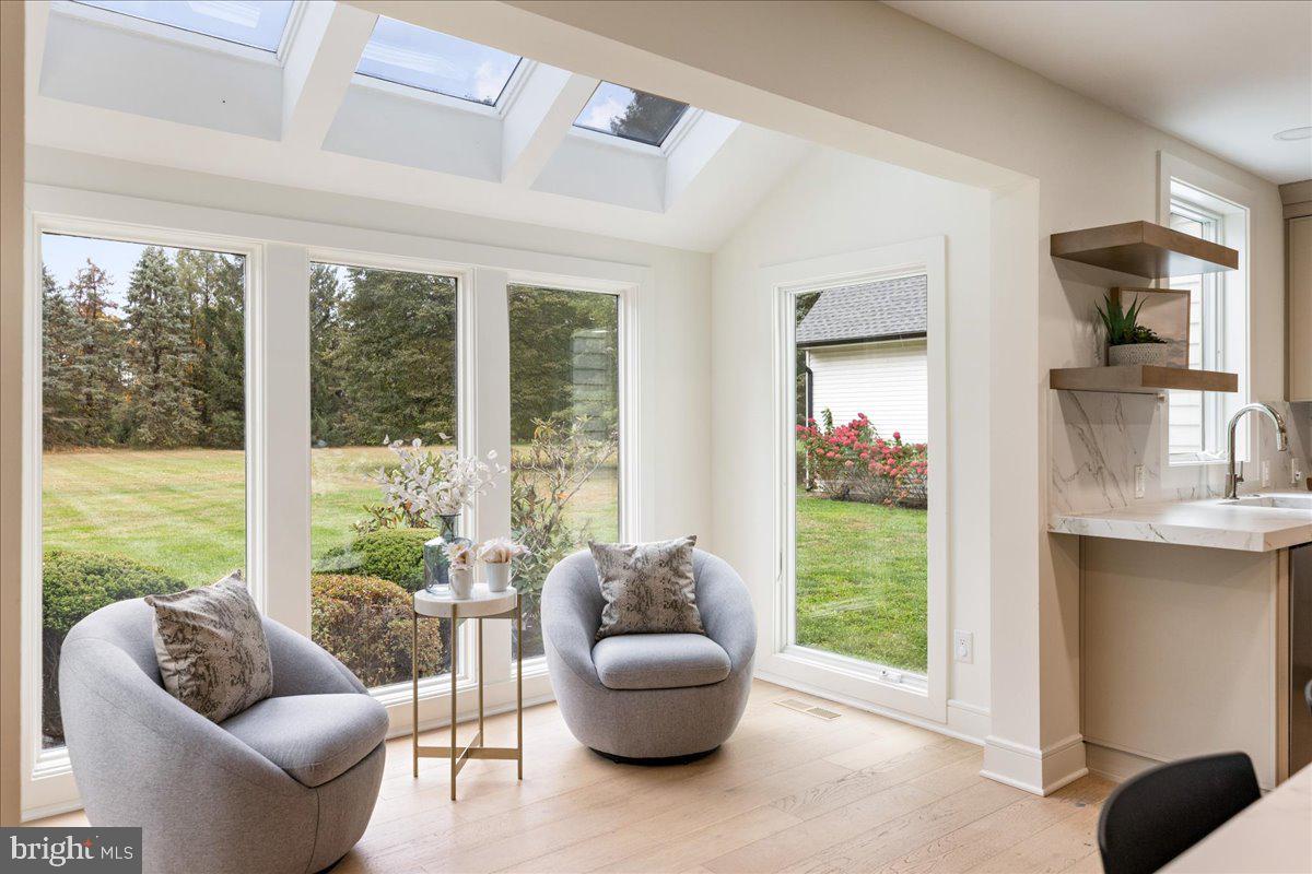 SOLEBURY FARMS EST - Residential