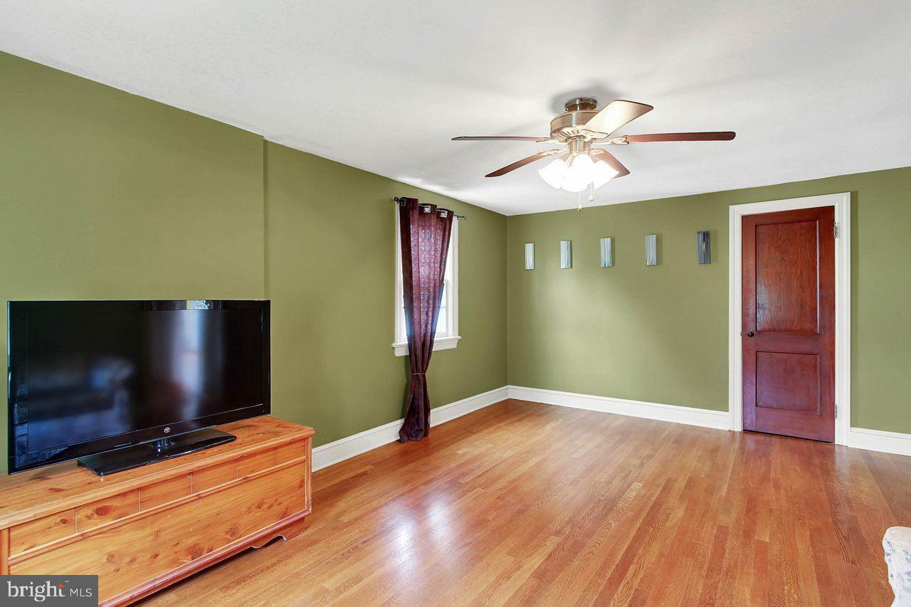 HIGHLAND AVENUE - Residential