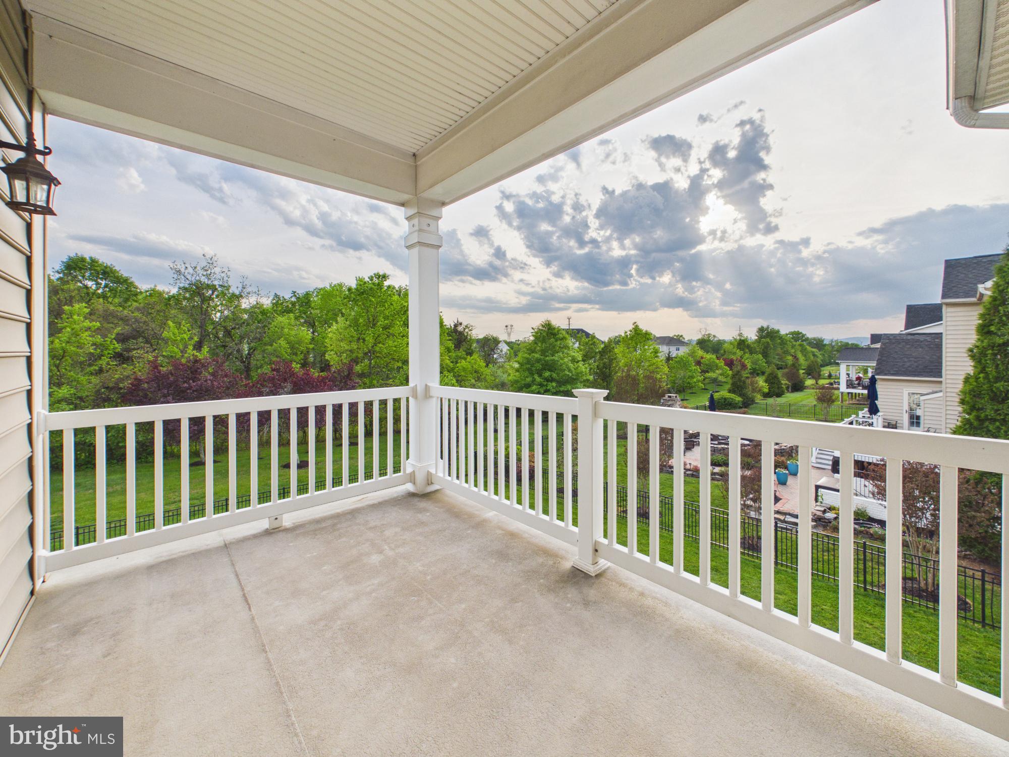 DAWSON'S CORNER - Residential