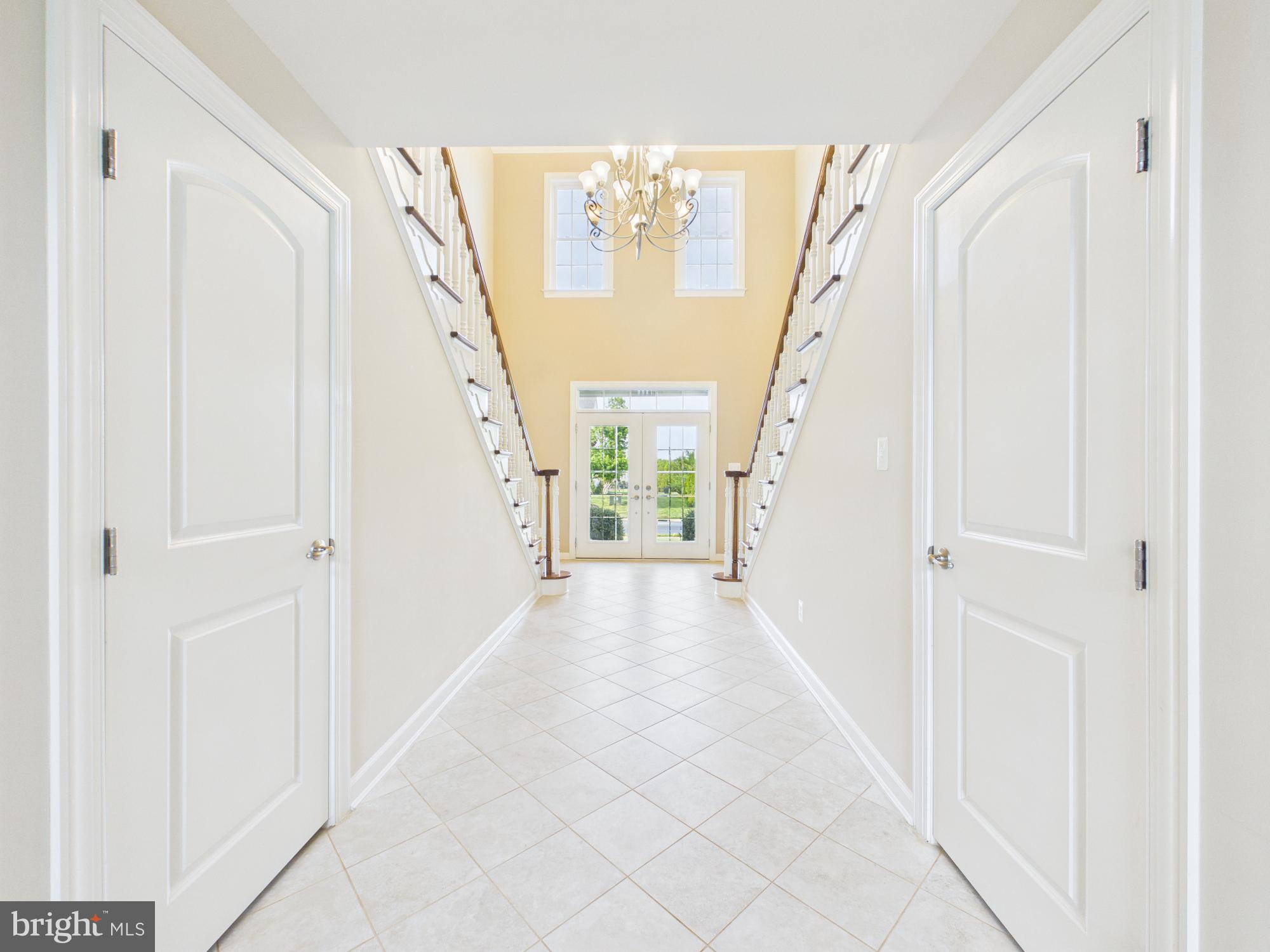 DAWSON'S CORNER - Residential