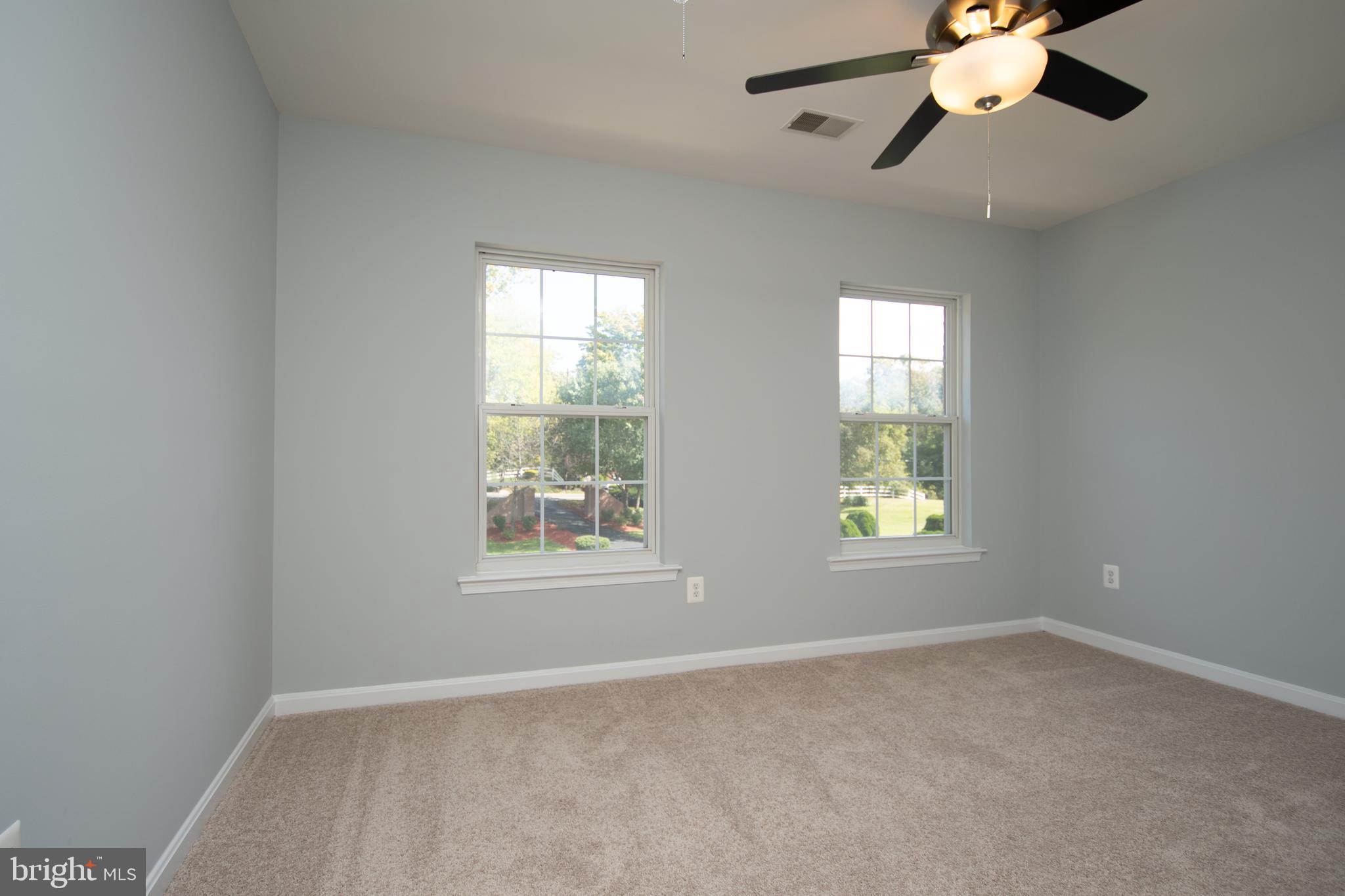 CROOM STATION - Residential