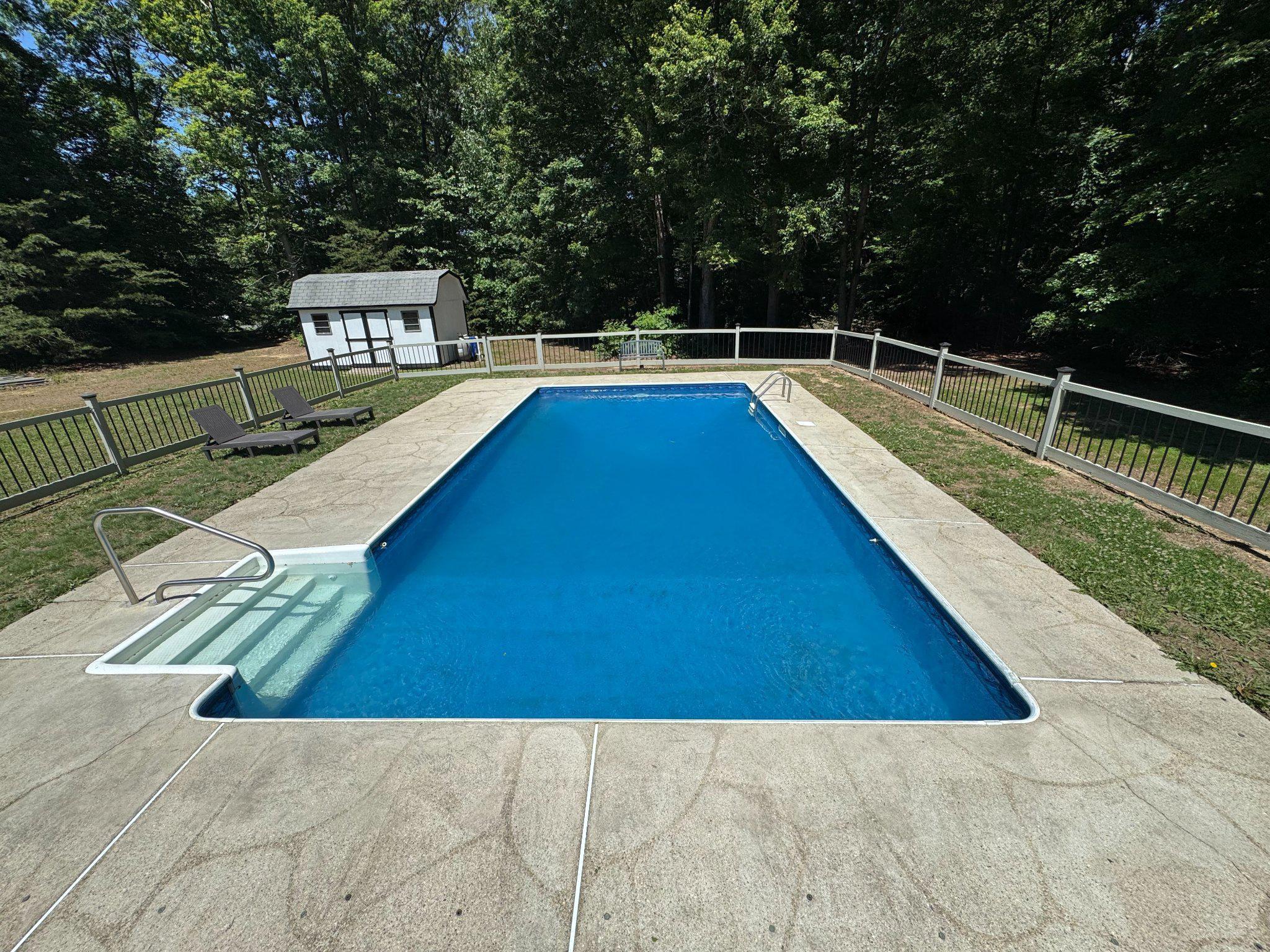 CHAPEL POINT WOODS - Residential