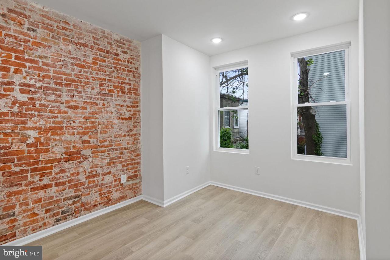 BREWERYTOWN - Residential Income