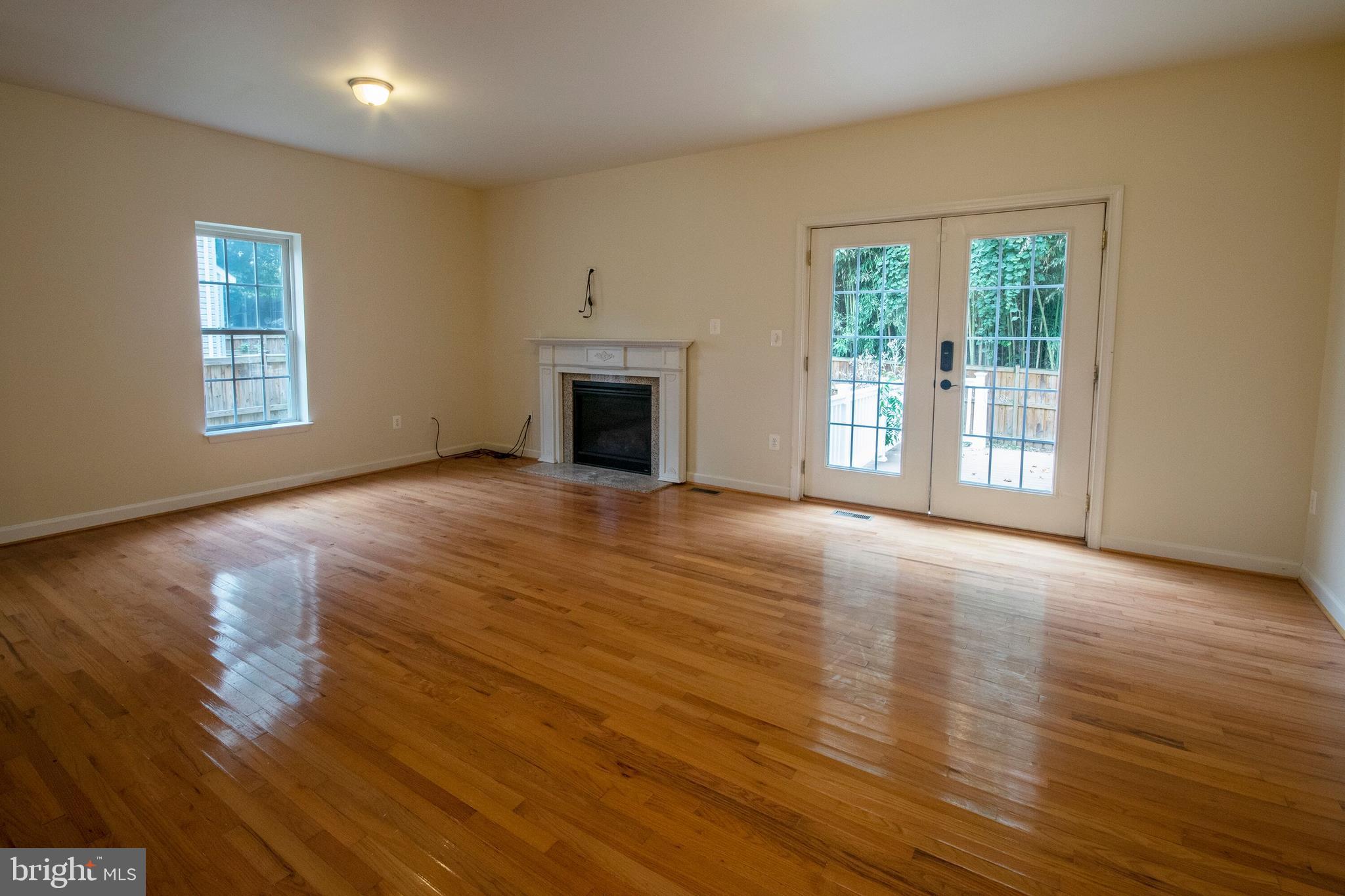TRIANGLE HIGHLANDS CONDO - Residential