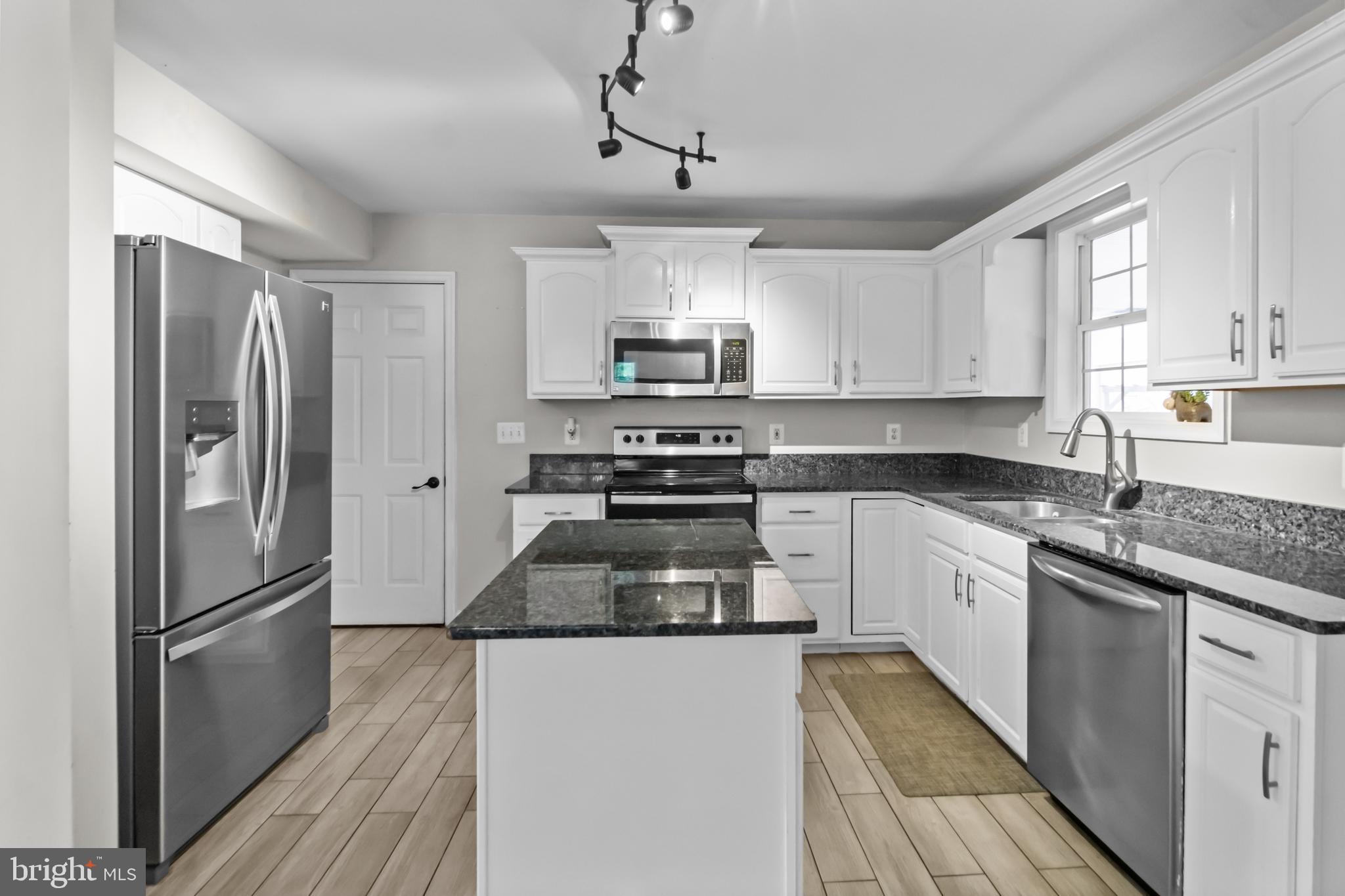 SHARPE'S CORNER - Residential