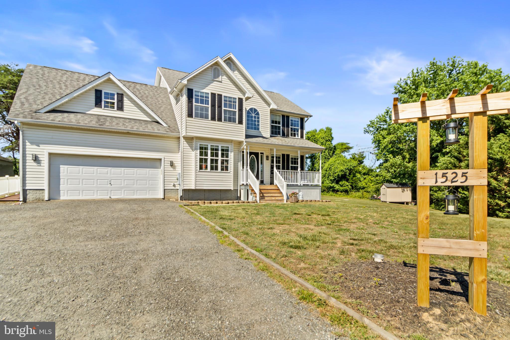 SHARPE'S CORNER - Residential