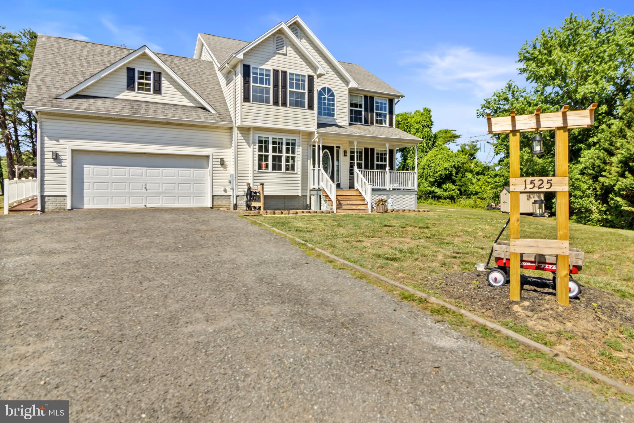 SHARPE'S CORNER - Residential
