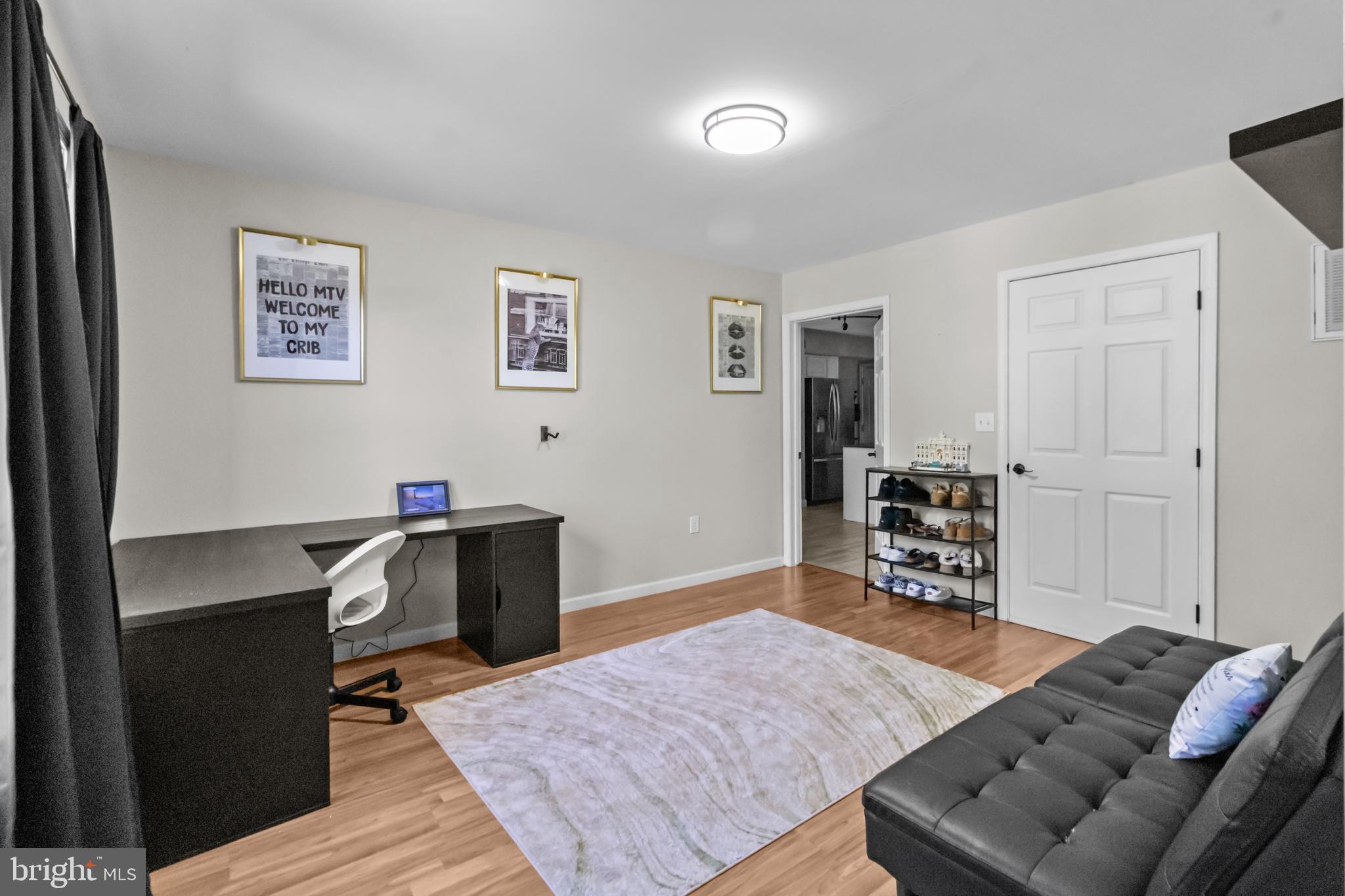 SHARPE'S CORNER - Residential