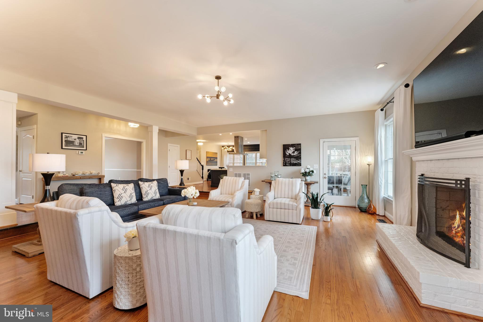 BELMONT COUNTRY CLUB - Residential