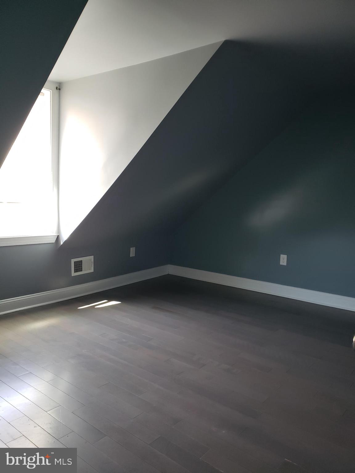 PORT RICHMOND - Residential