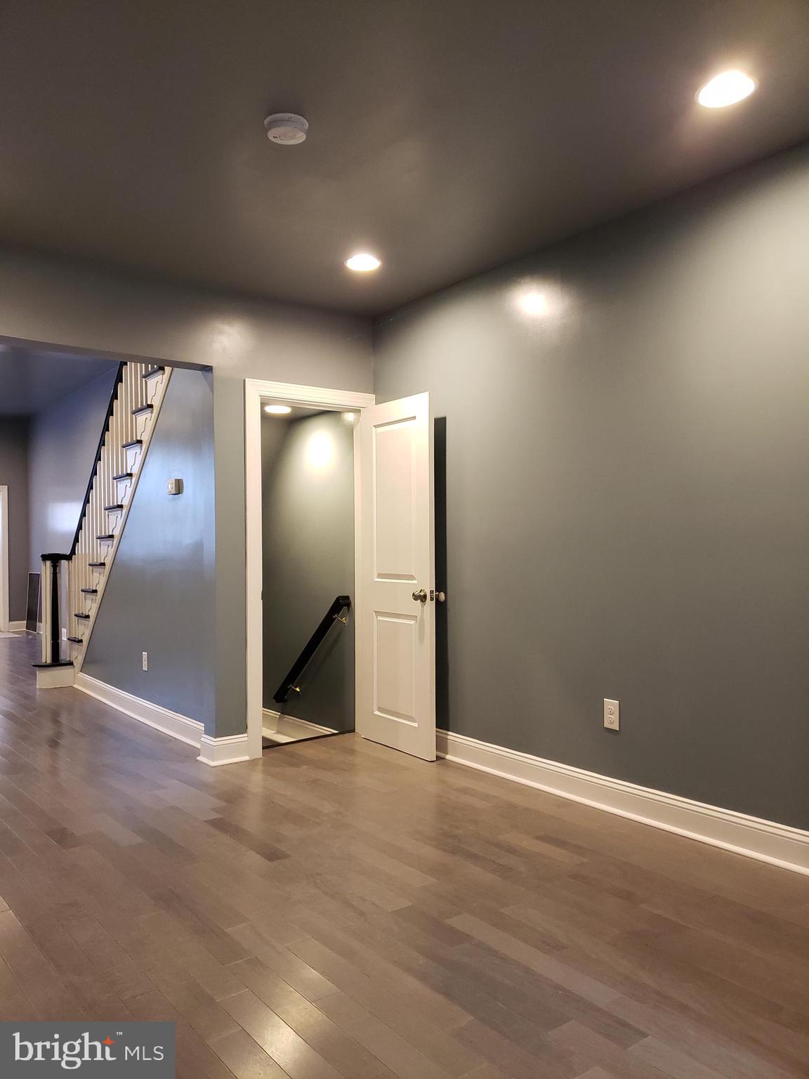 PORT RICHMOND - Residential