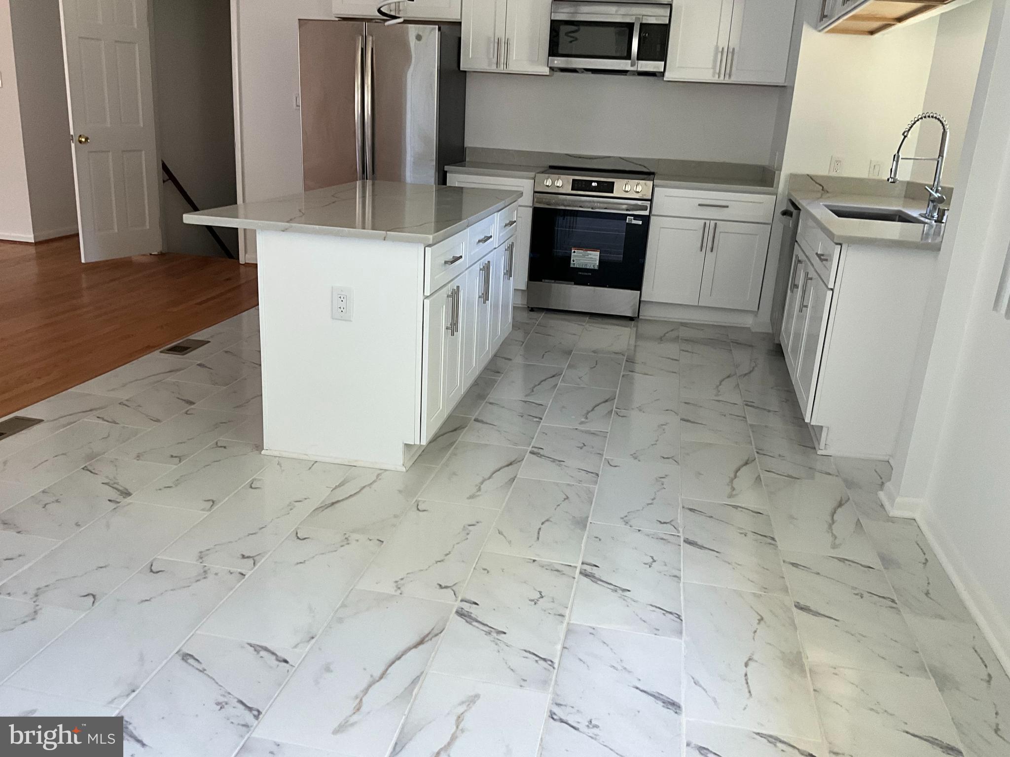NORTHWEST BRANCH ESTATES - Residential